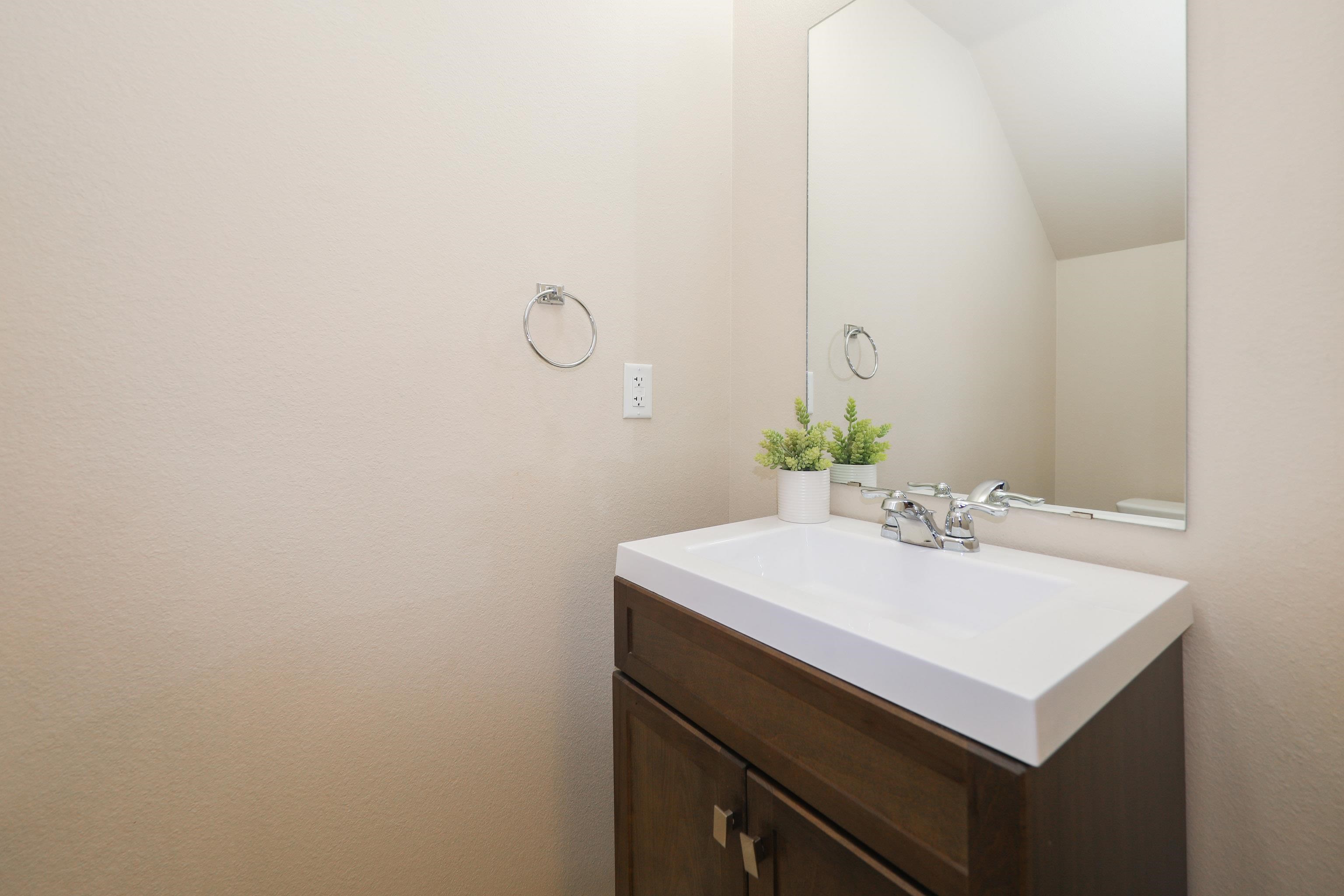 5609 Montevista Dr. Unit: 5609