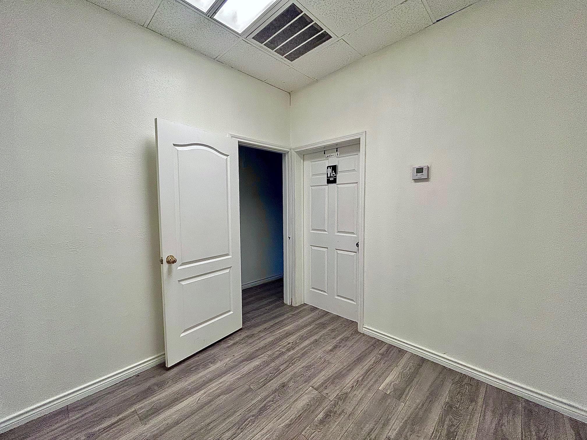 12520 Mines Rd Unit: 3