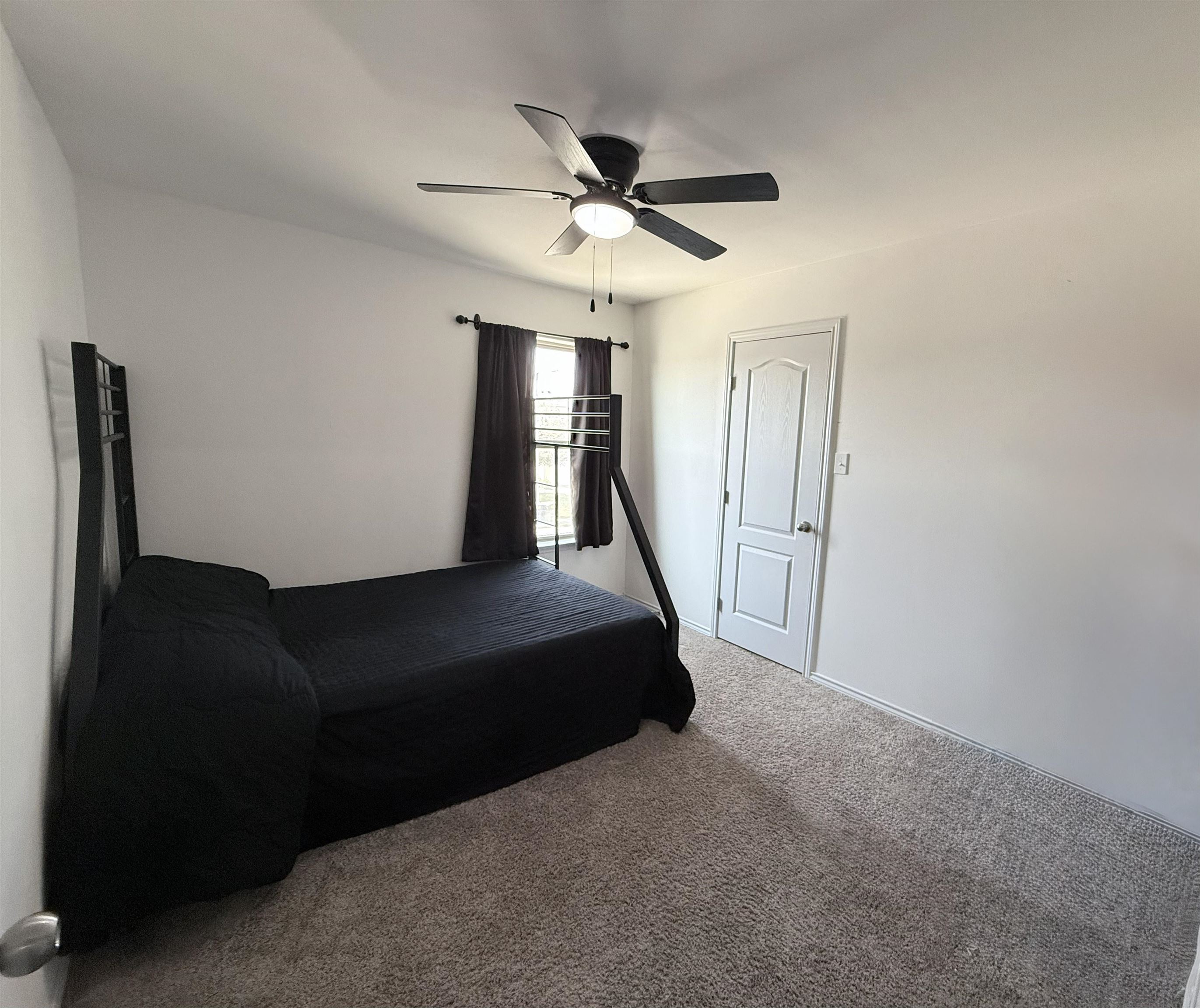5615 Palestine Dr