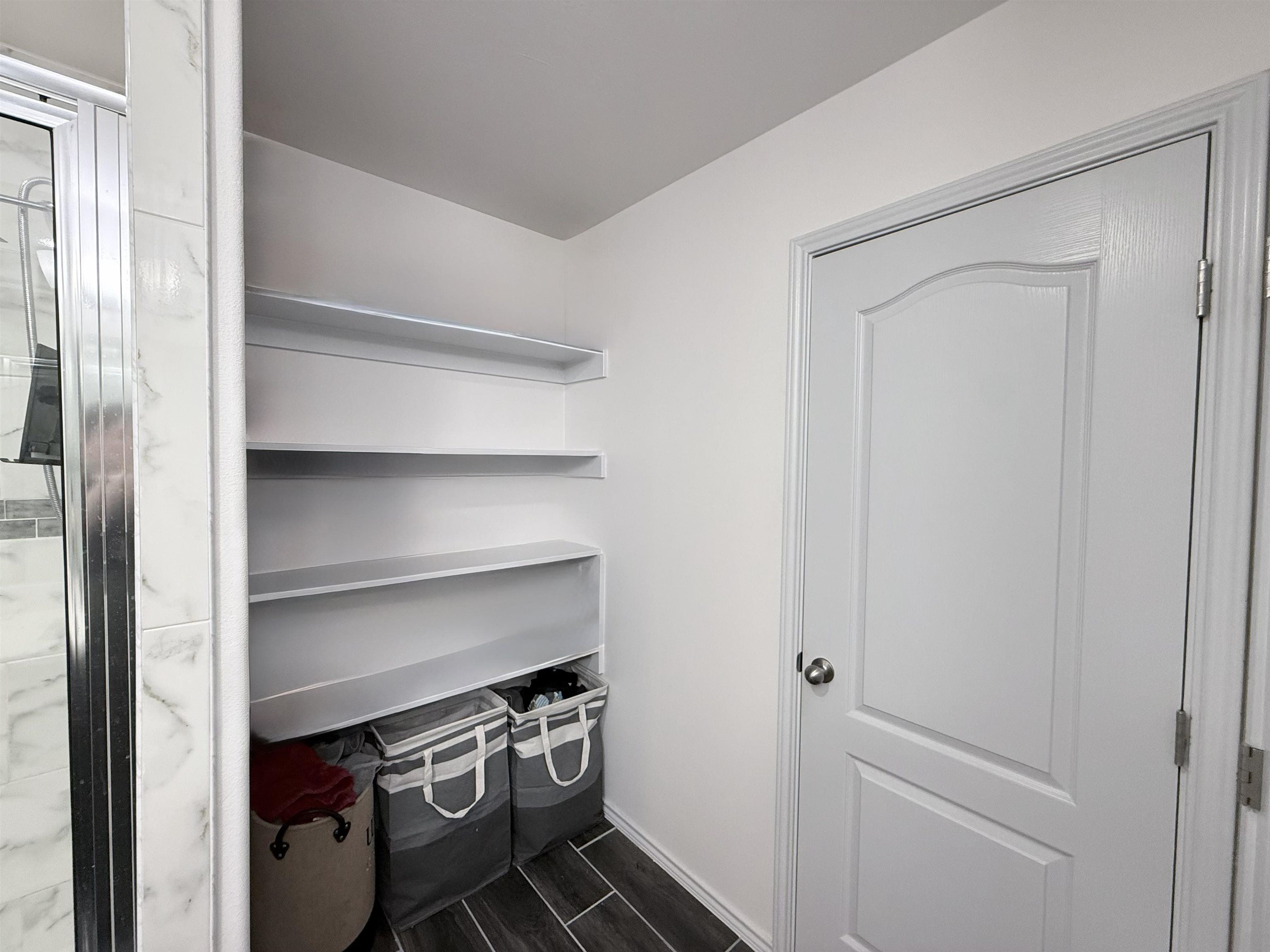 5615 Palestine Dr