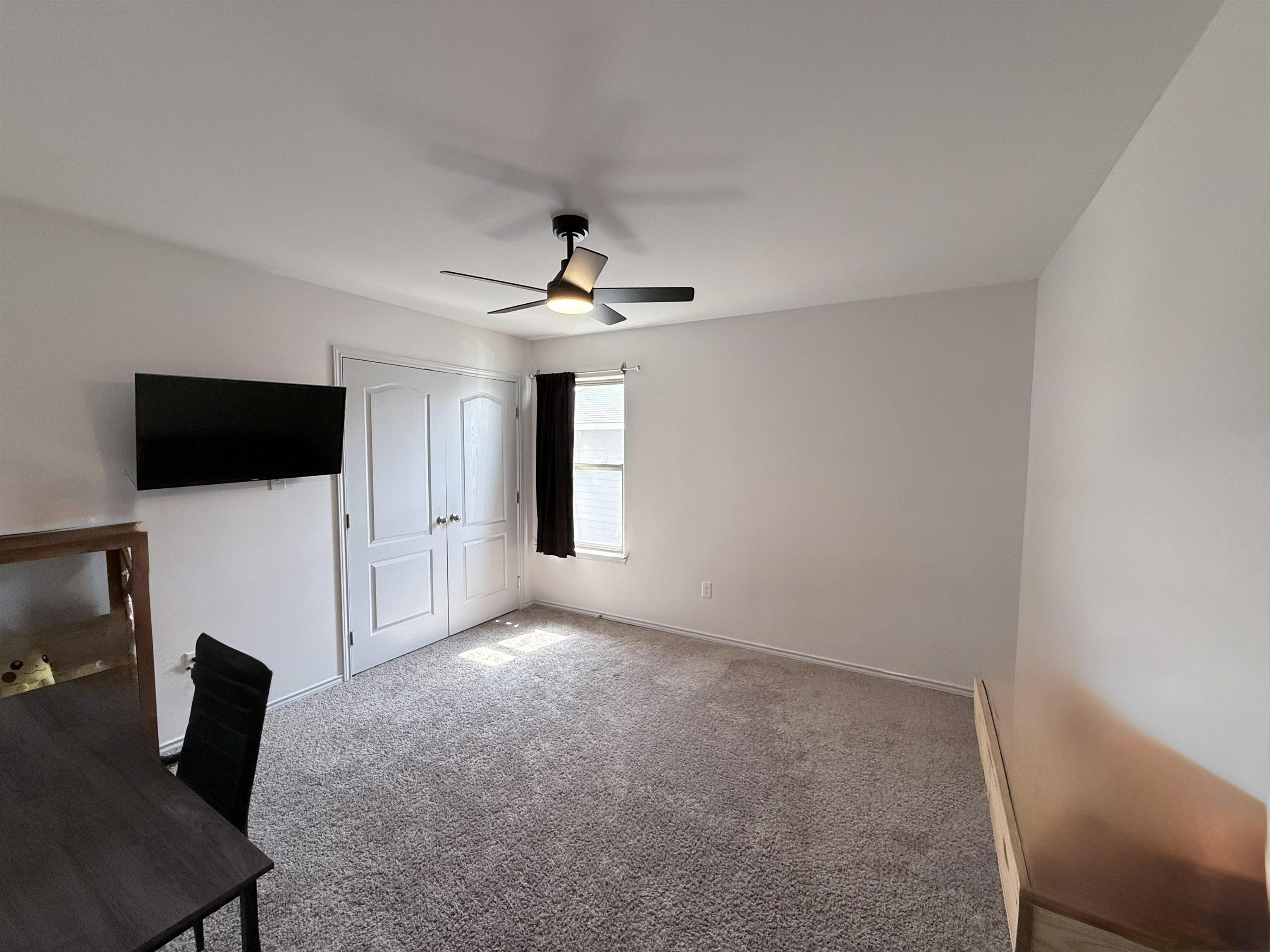 5615 Palestine Dr