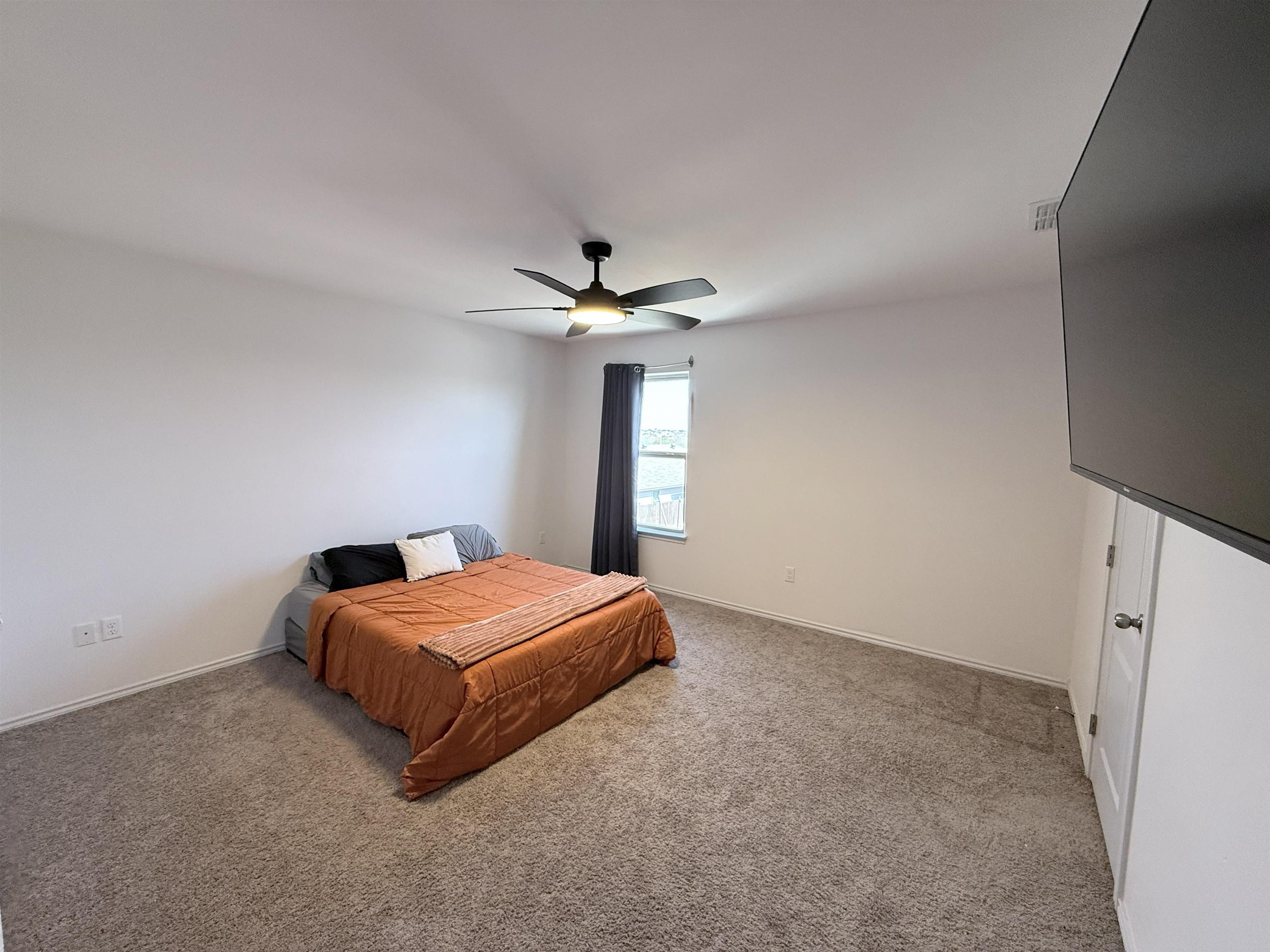 5615 Palestine Dr