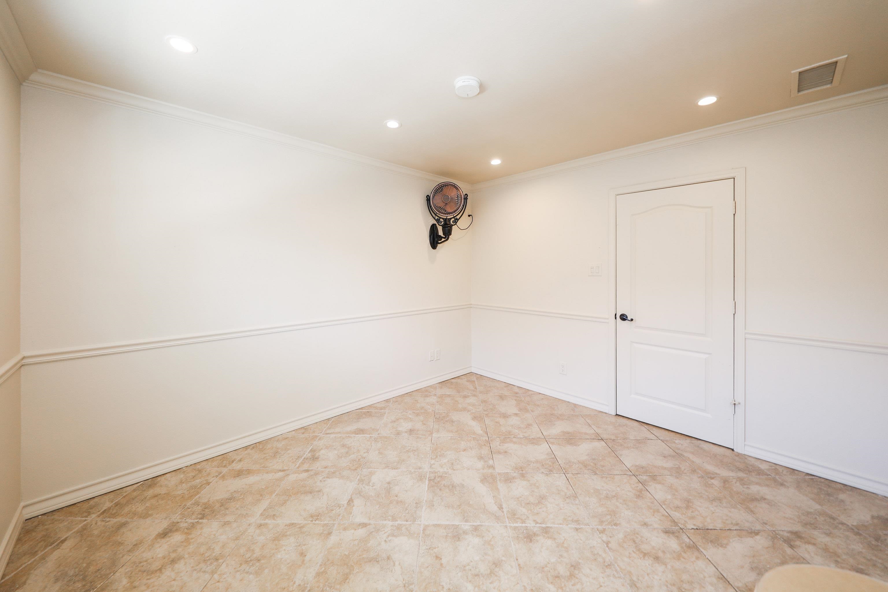 409 Longshadow Rd