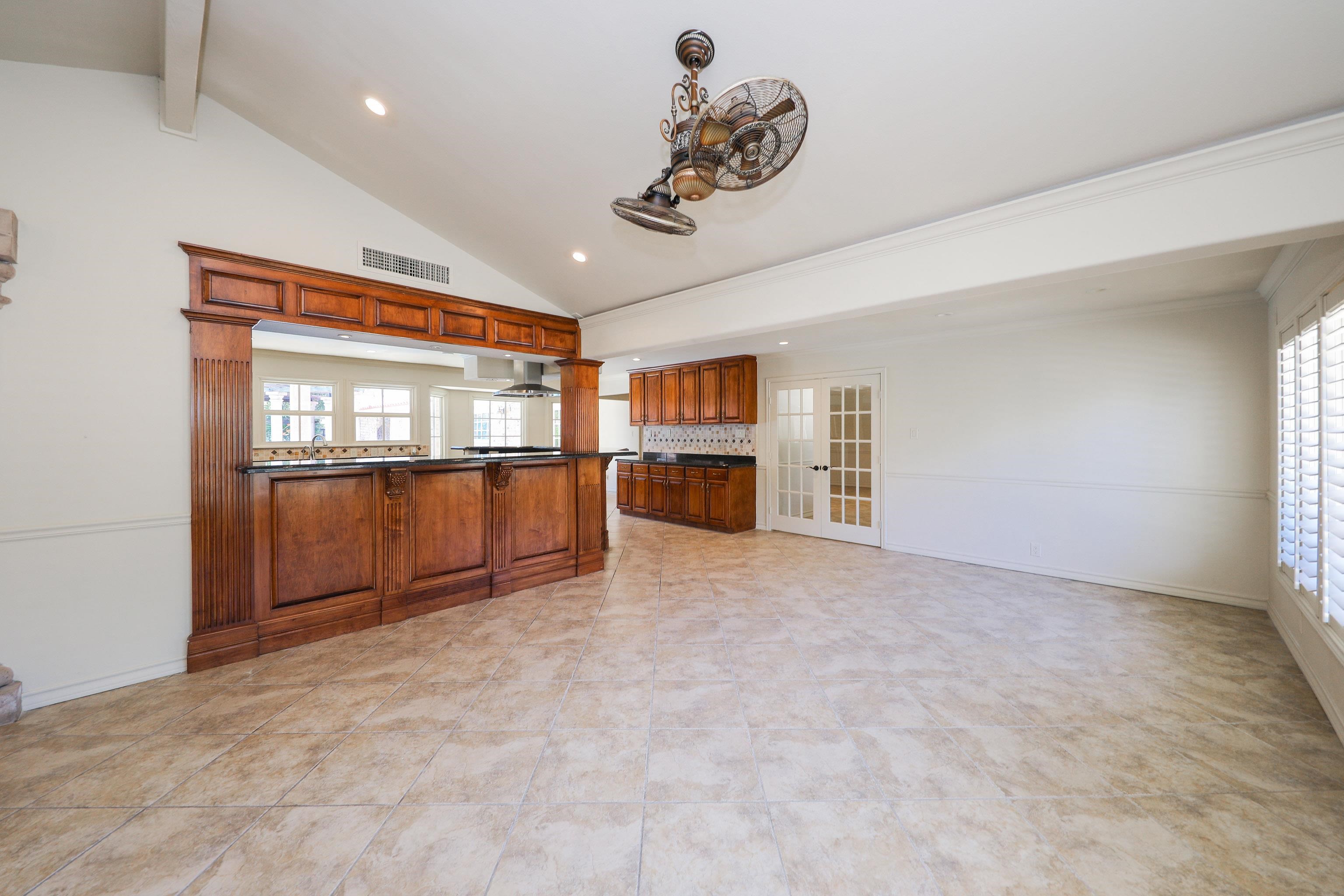 409 Longshadow Rd