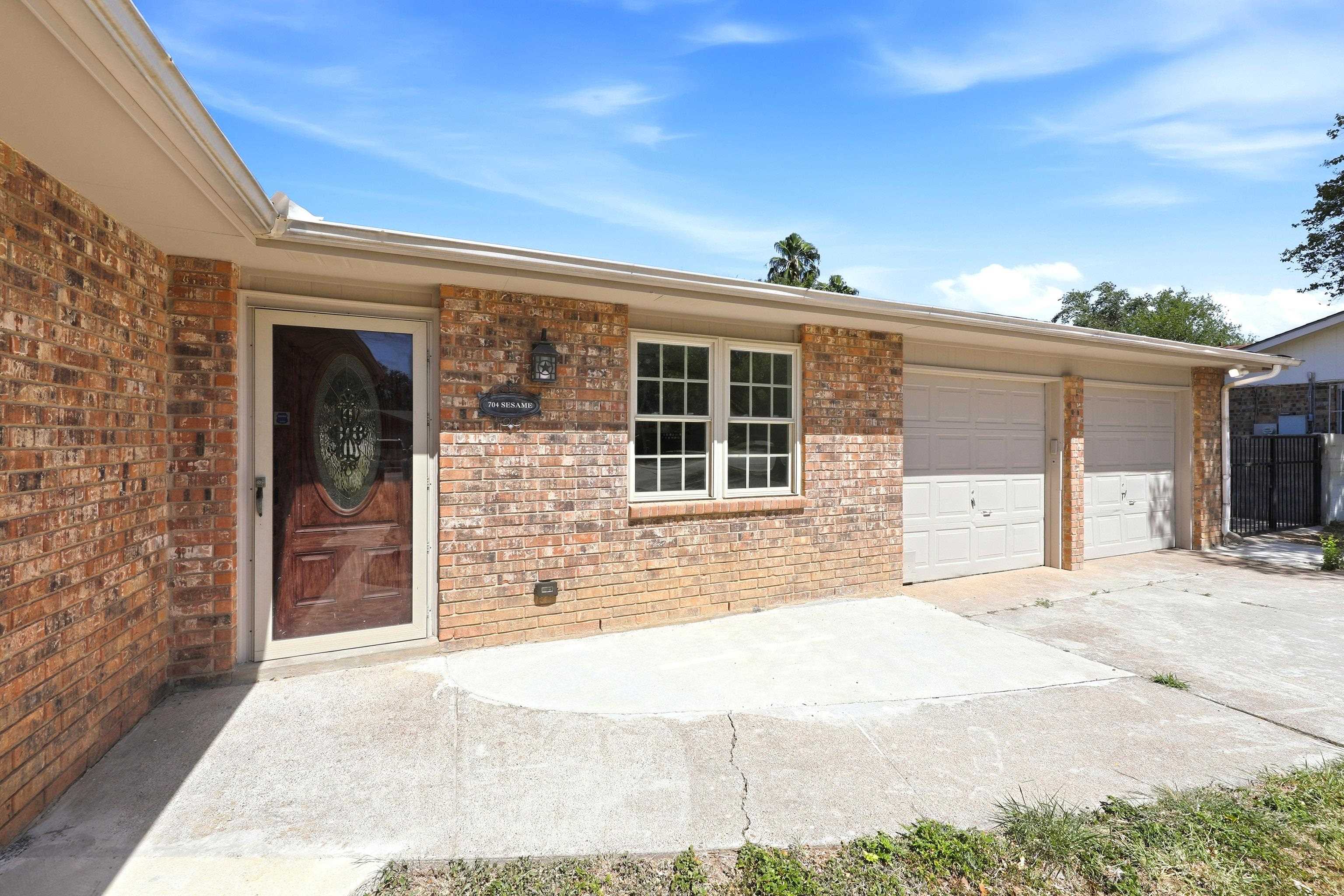 704 Sesame Ln