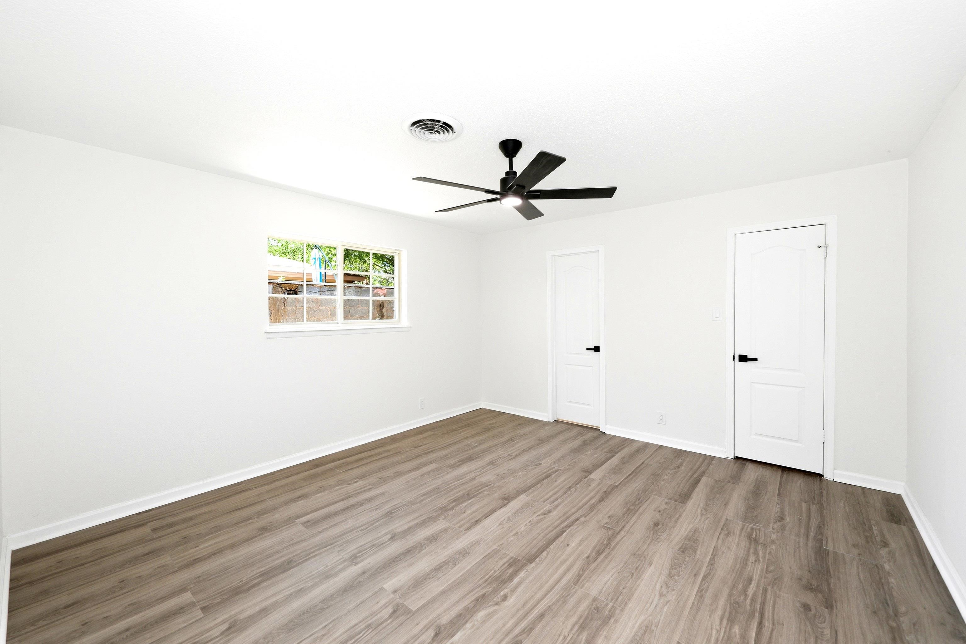 704 Sesame Ln