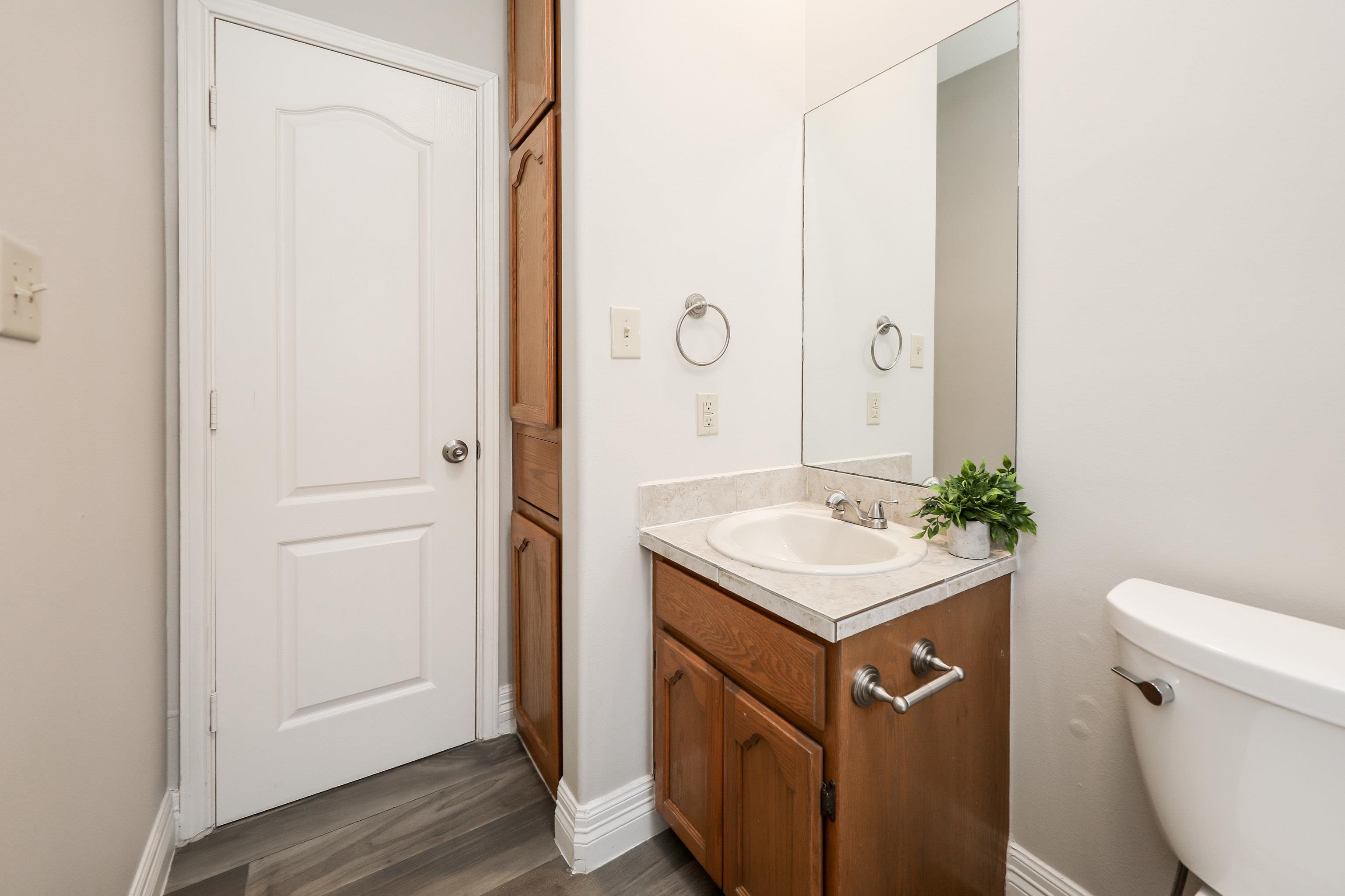 216 Newcastle Dr