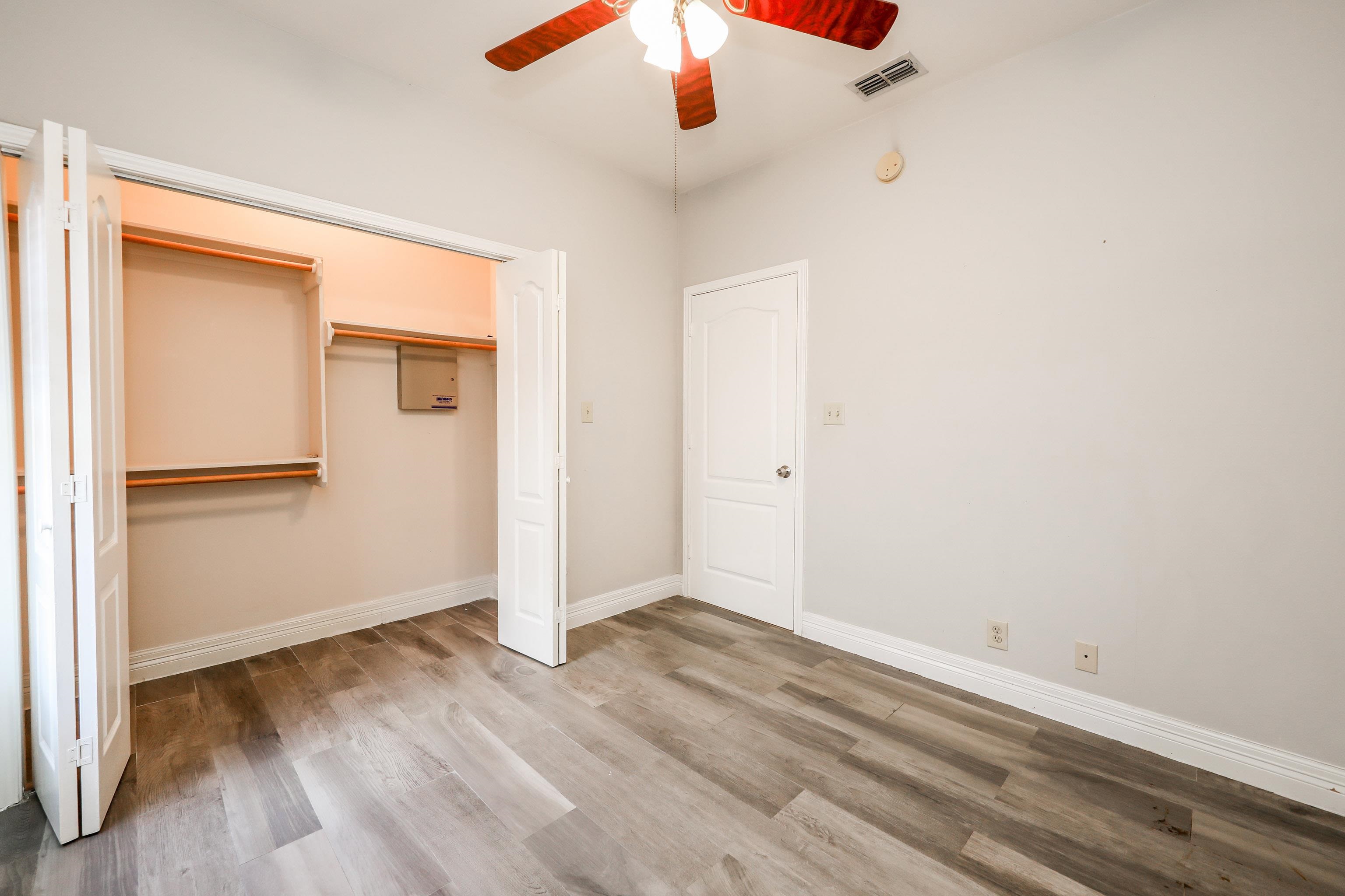 216 Newcastle Dr