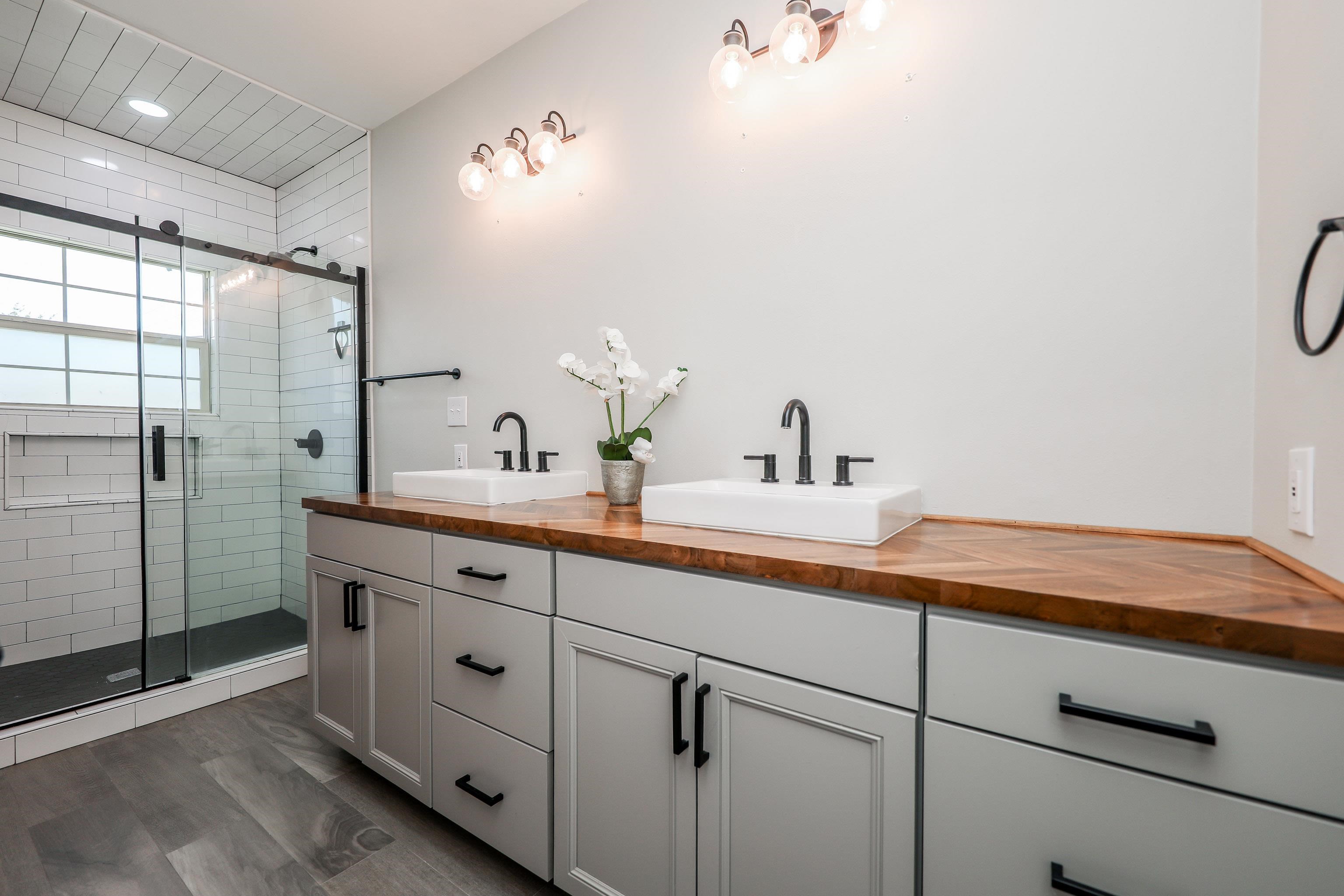 216 Newcastle Dr