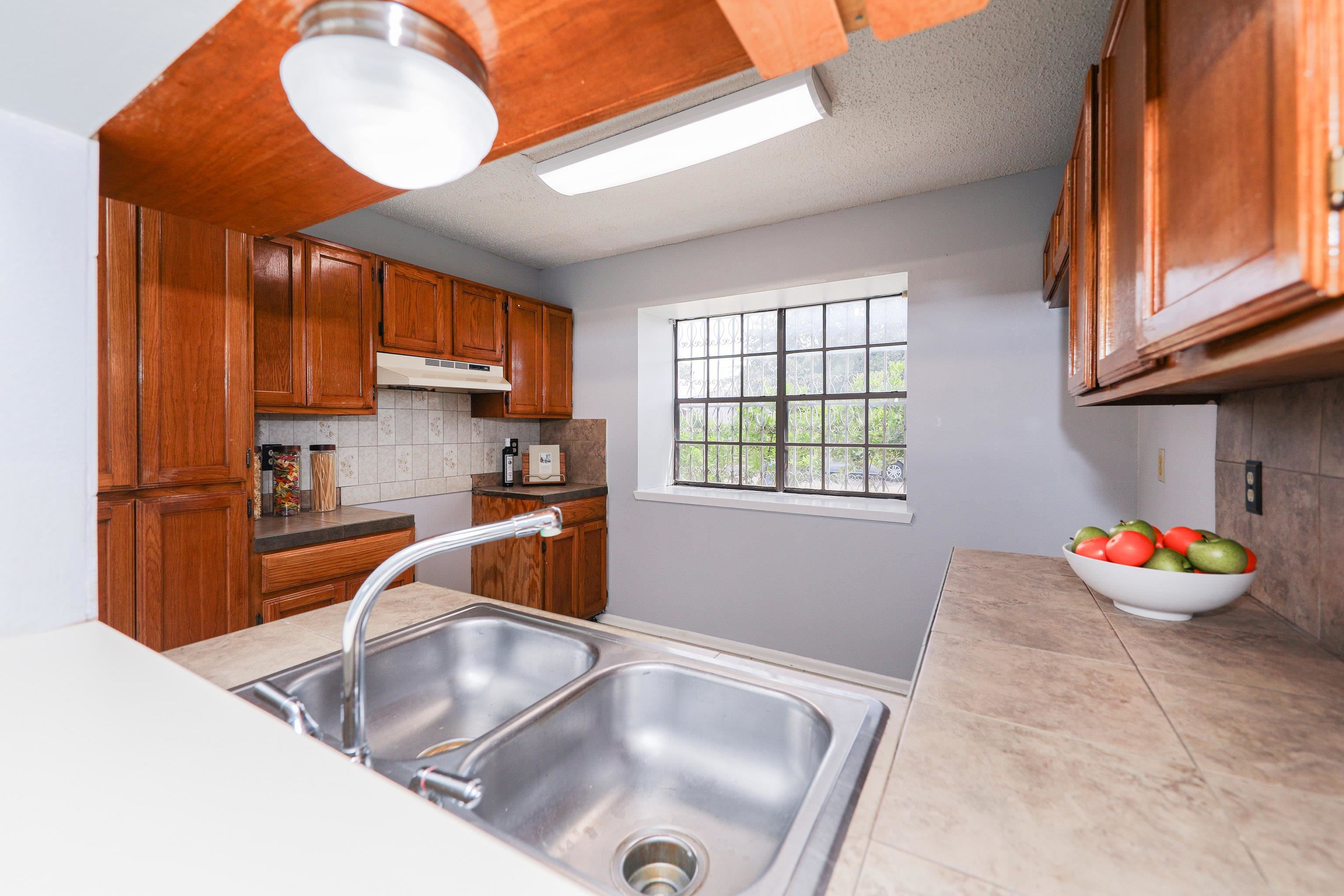 105 Hidden Ln