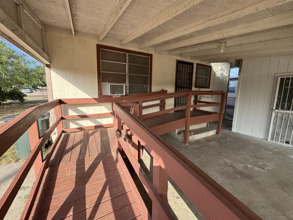 802 Fresno St.