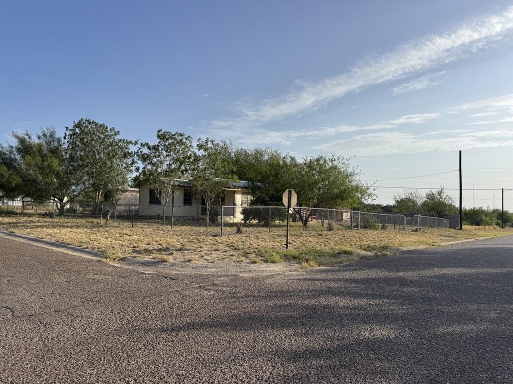 802 Fresno St.