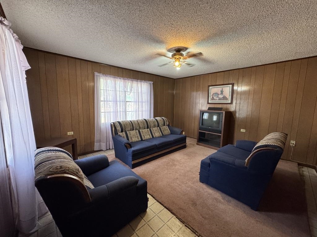 802 Fresno St.
