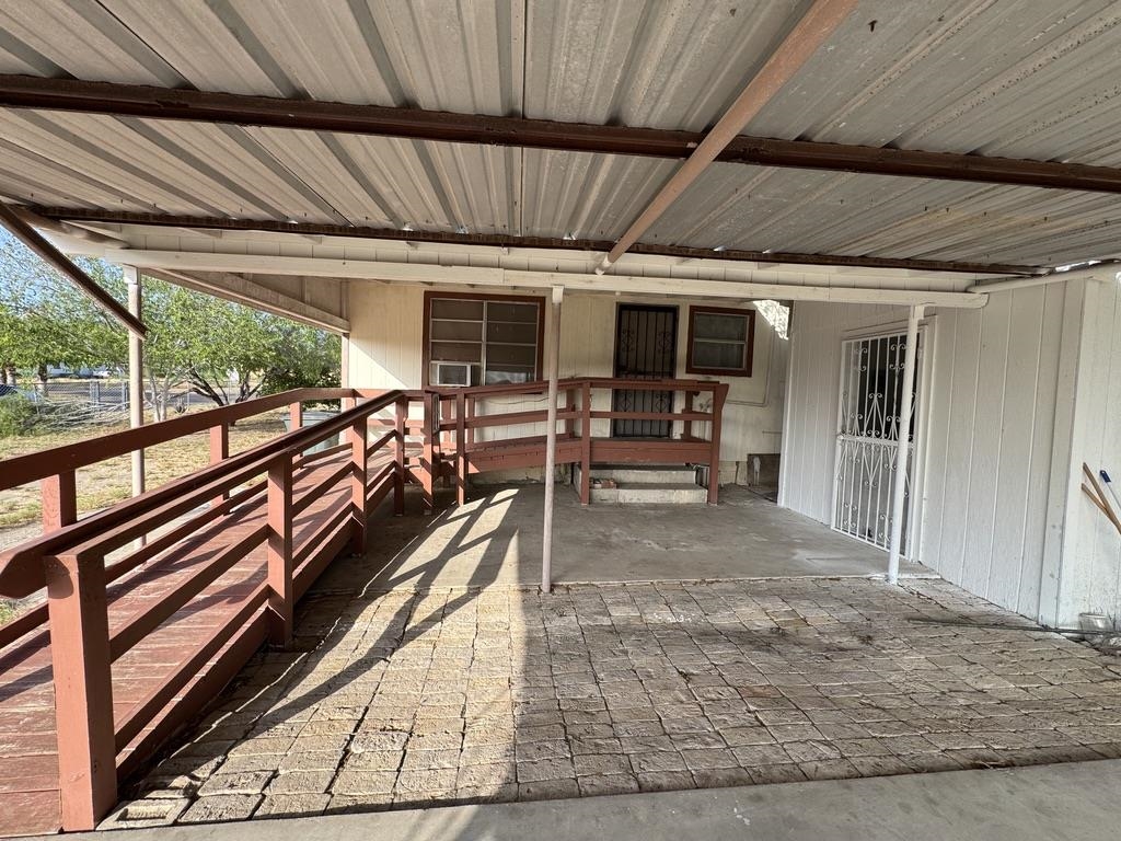 802 Fresno St.