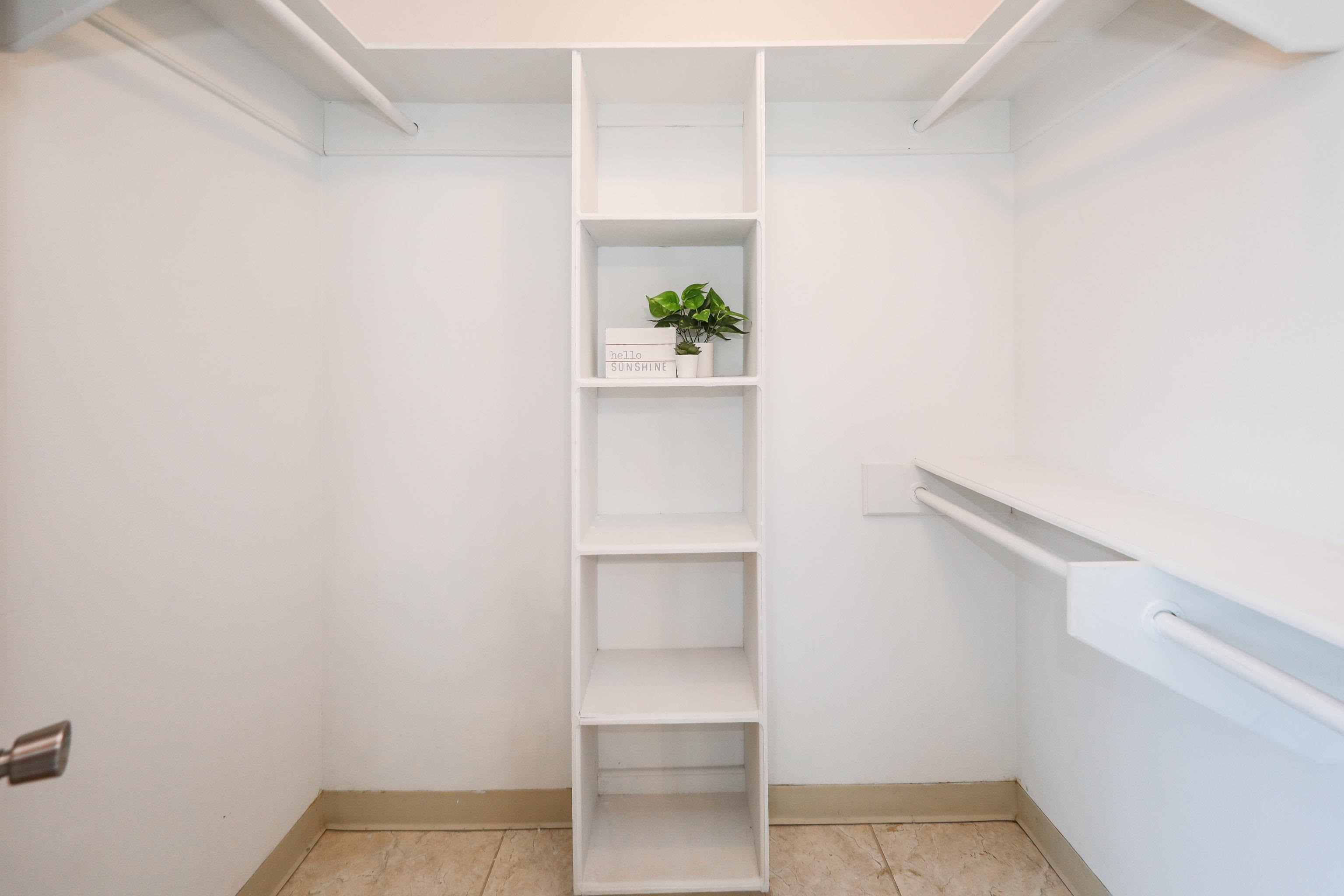 2704 San Agustin Ave Unit: 2