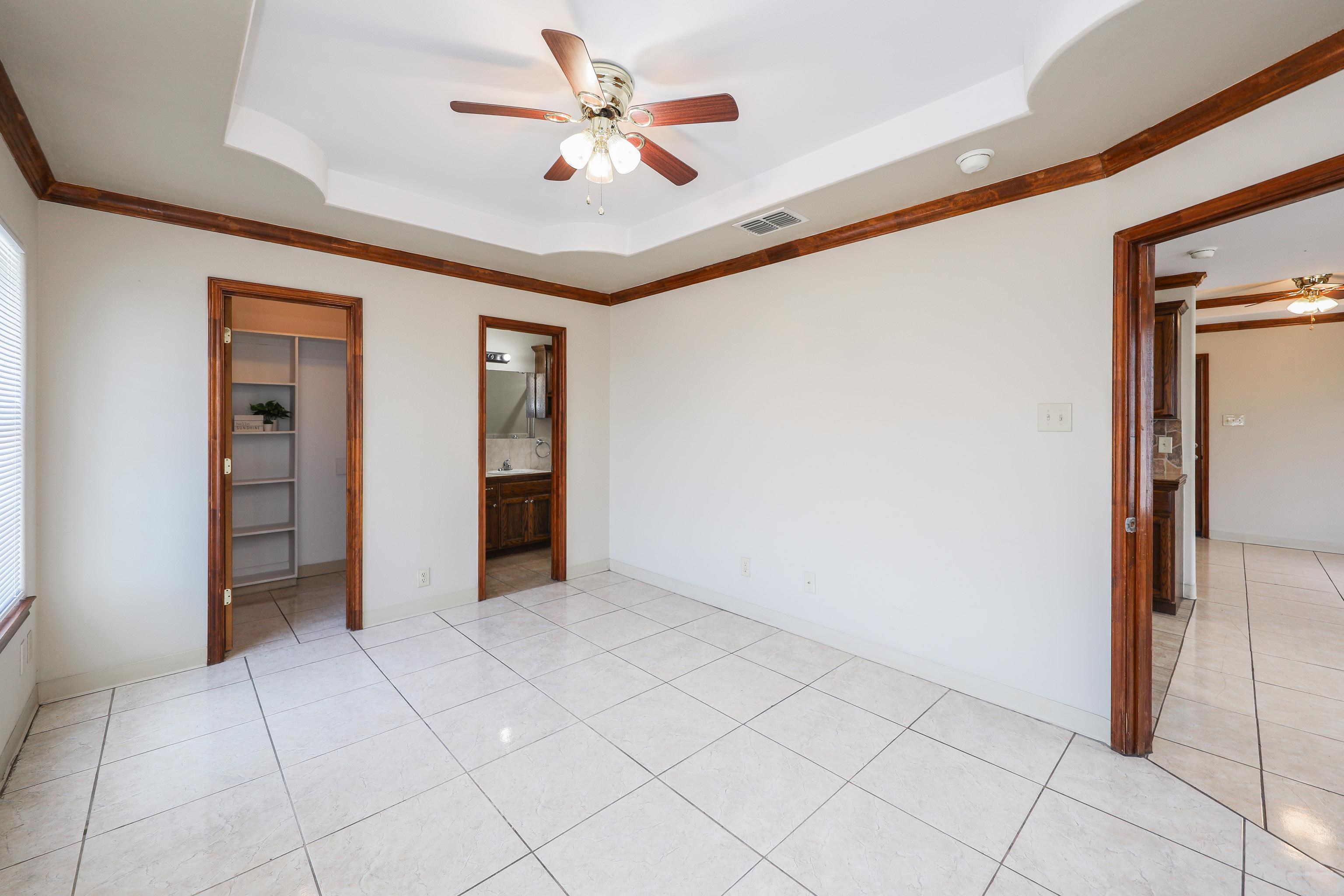 2704 San Agustin Ave Unit: 2