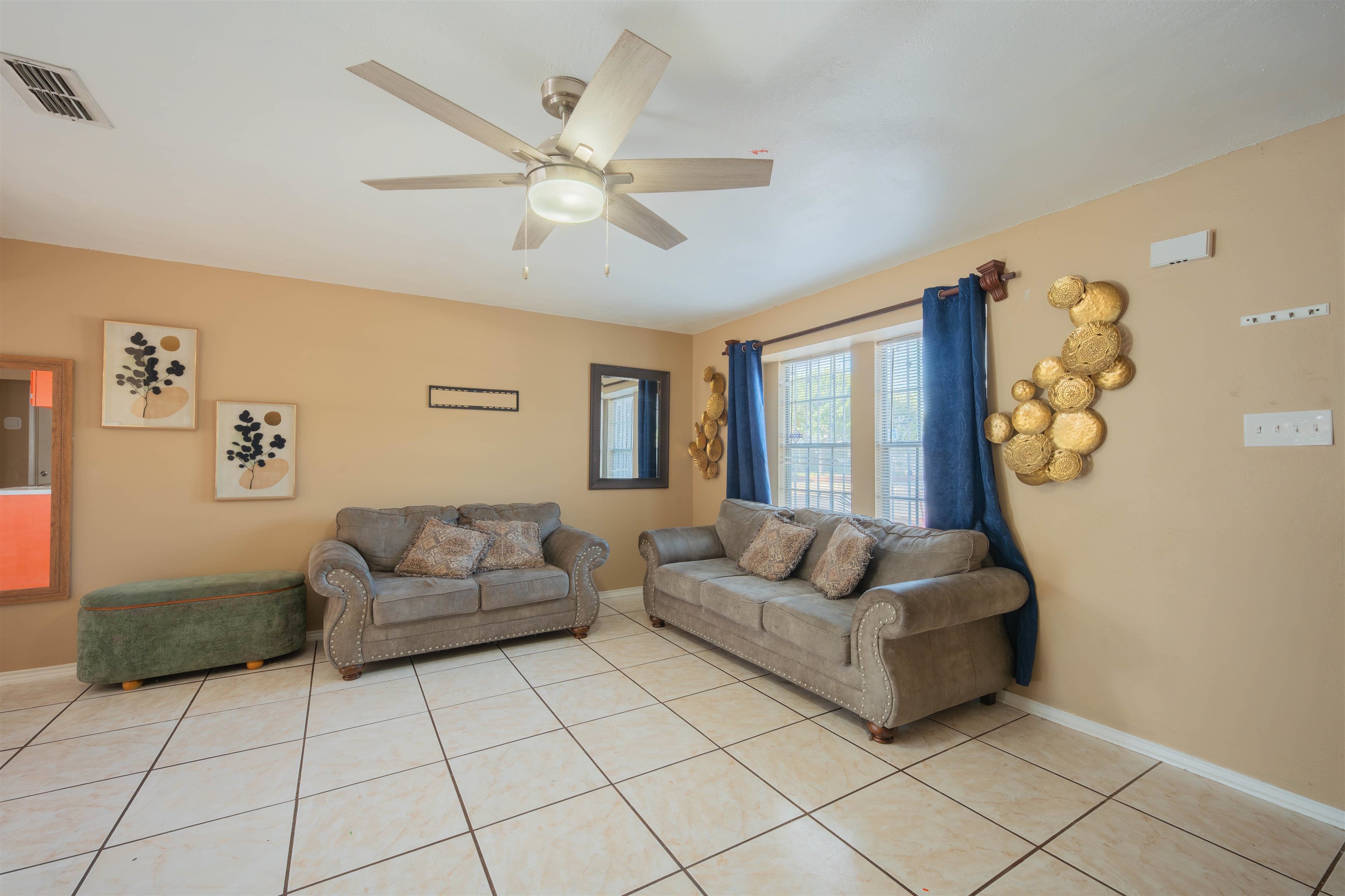 1221 Eisenhower Dr