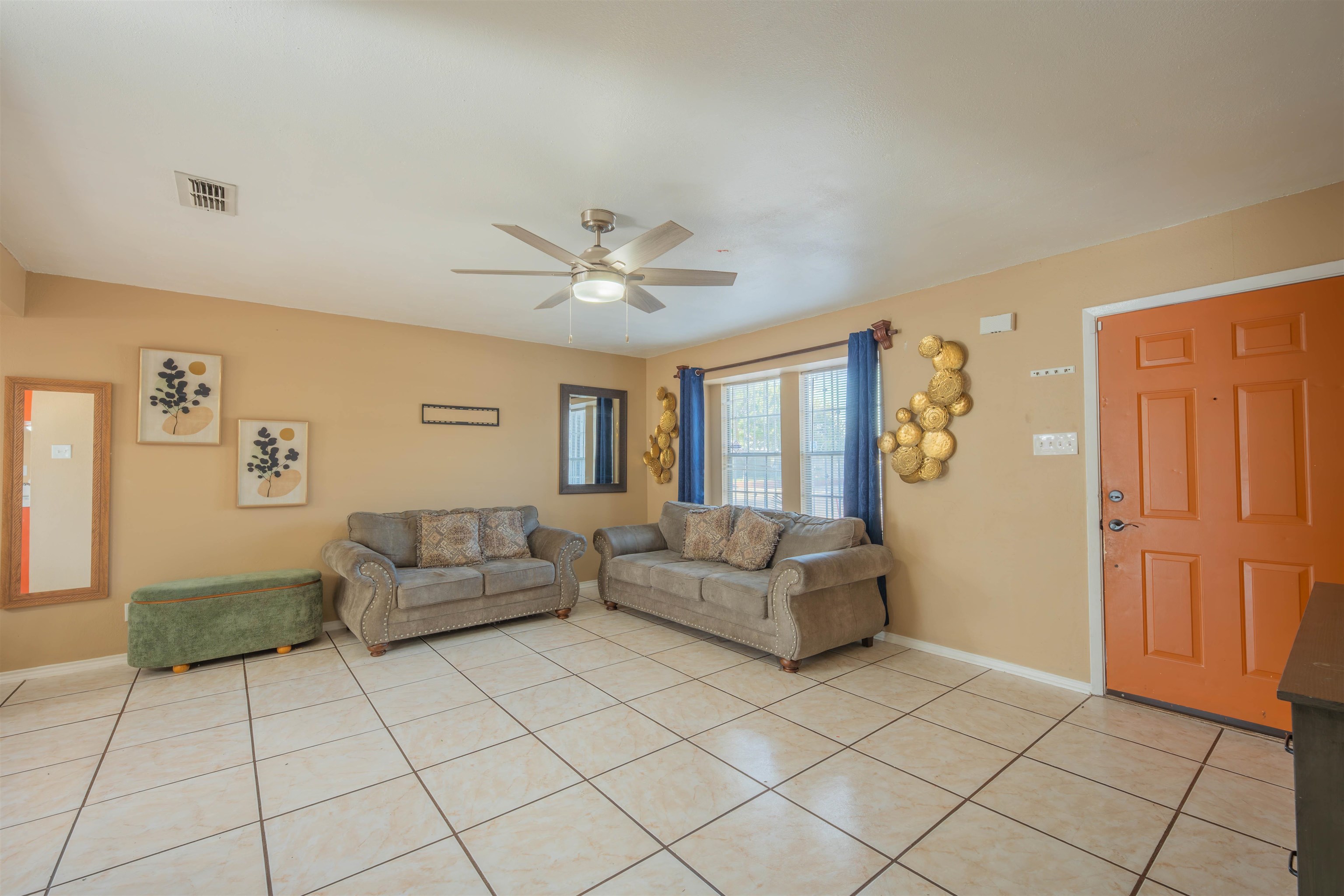 1221 Eisenhower Dr