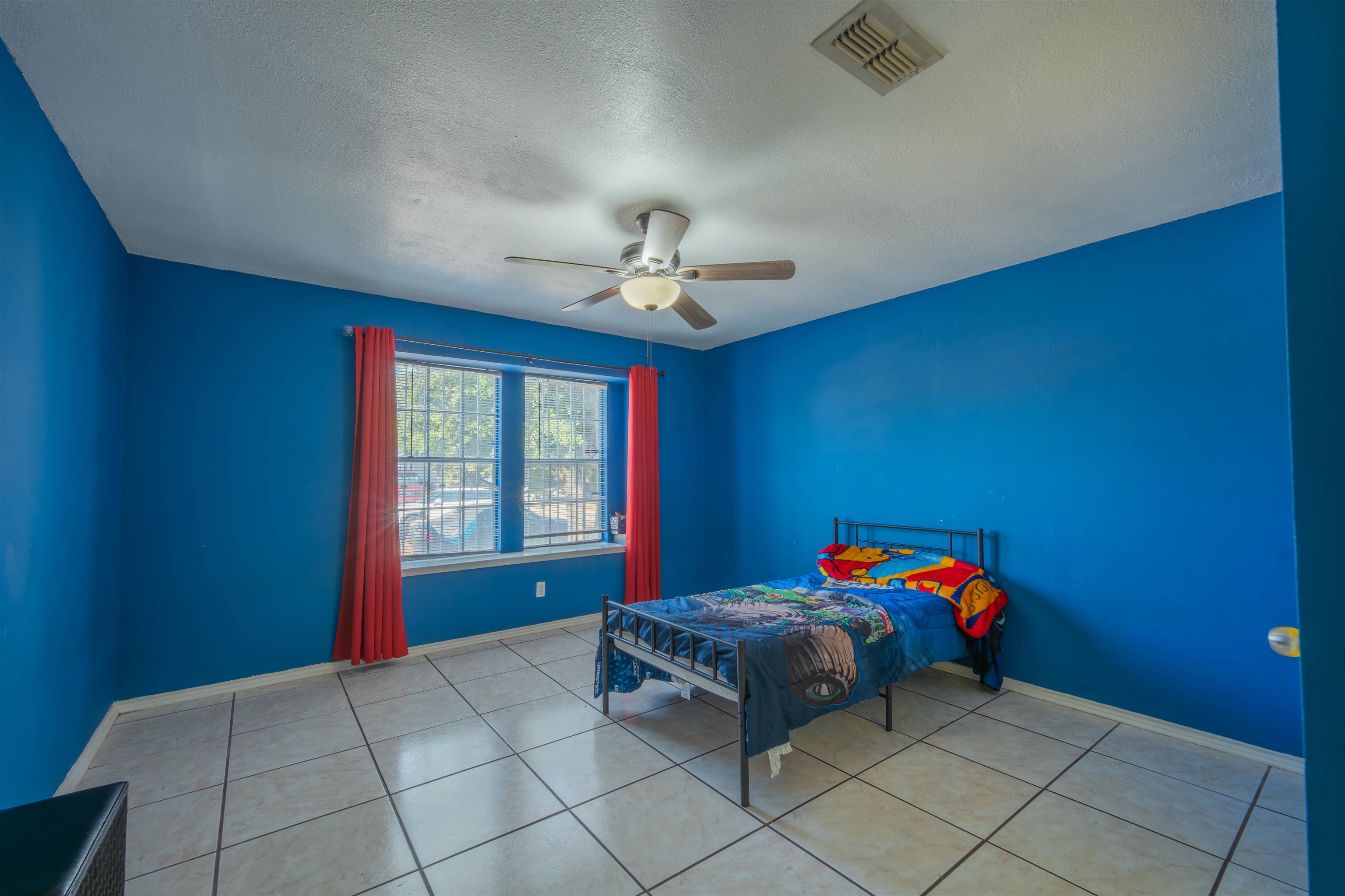 1221 Eisenhower Dr