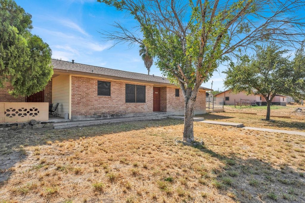 2088 Sunset Dr
