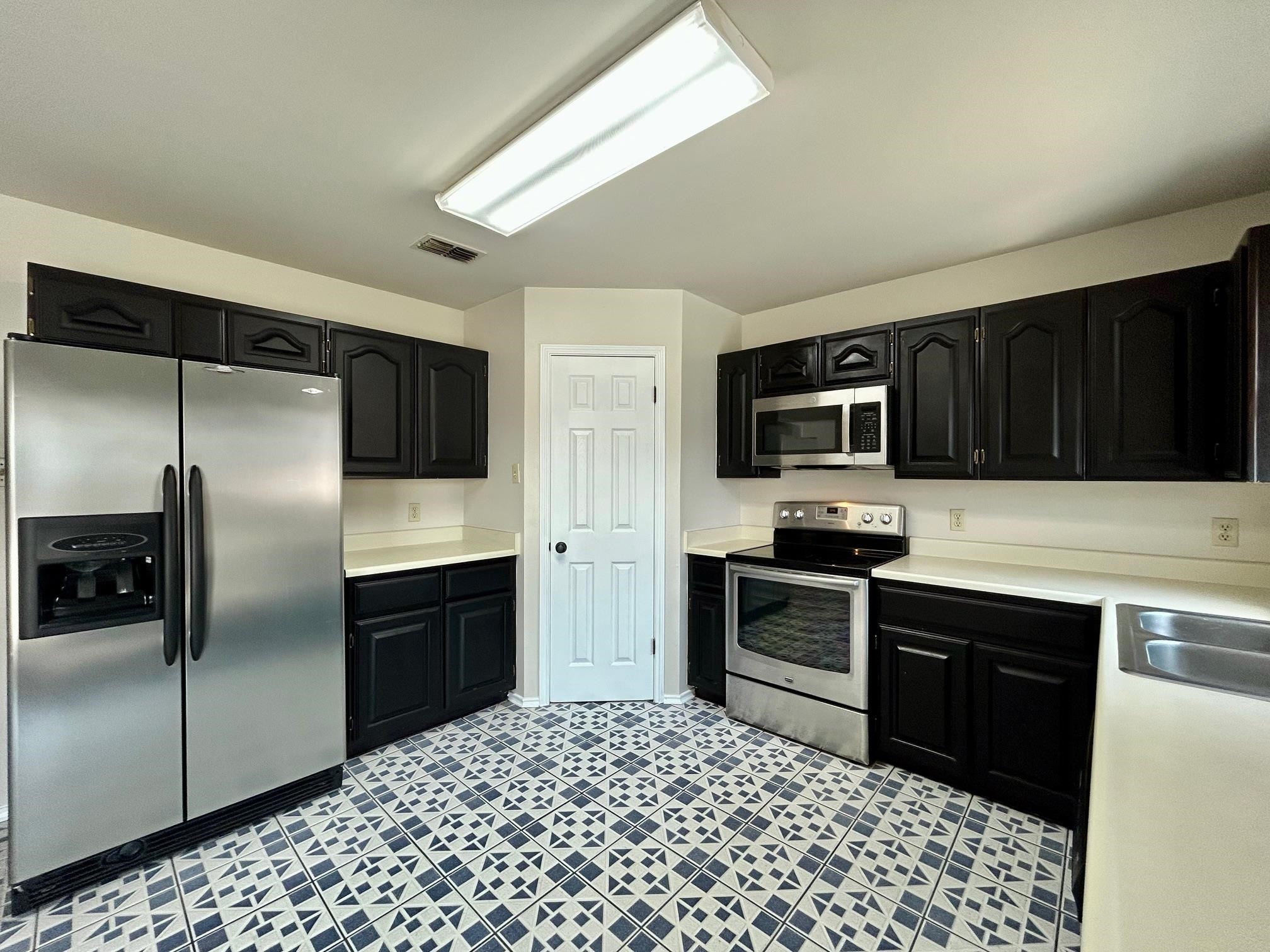 8701 Martinique Dr