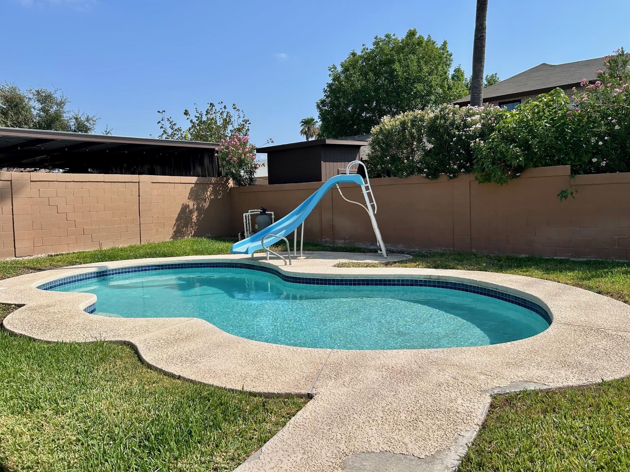 8701 Martinique Dr
