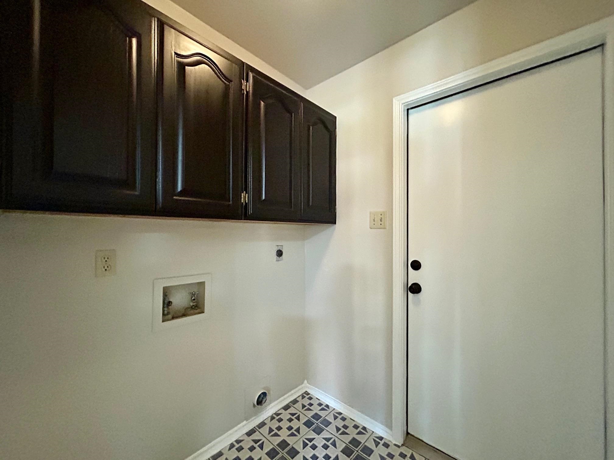 8701 Martinique Dr