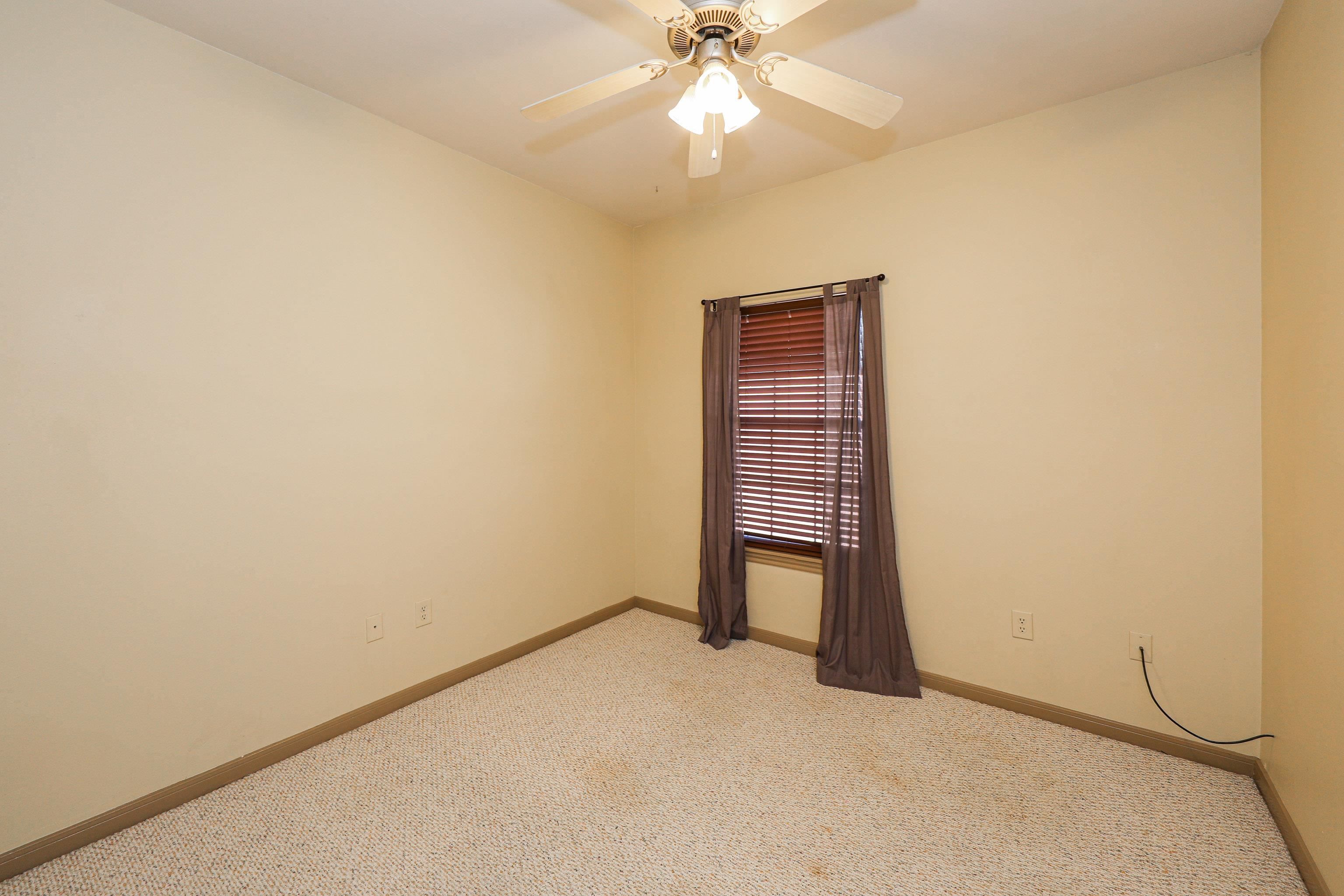 2445 Monarch Dr Unit: 202