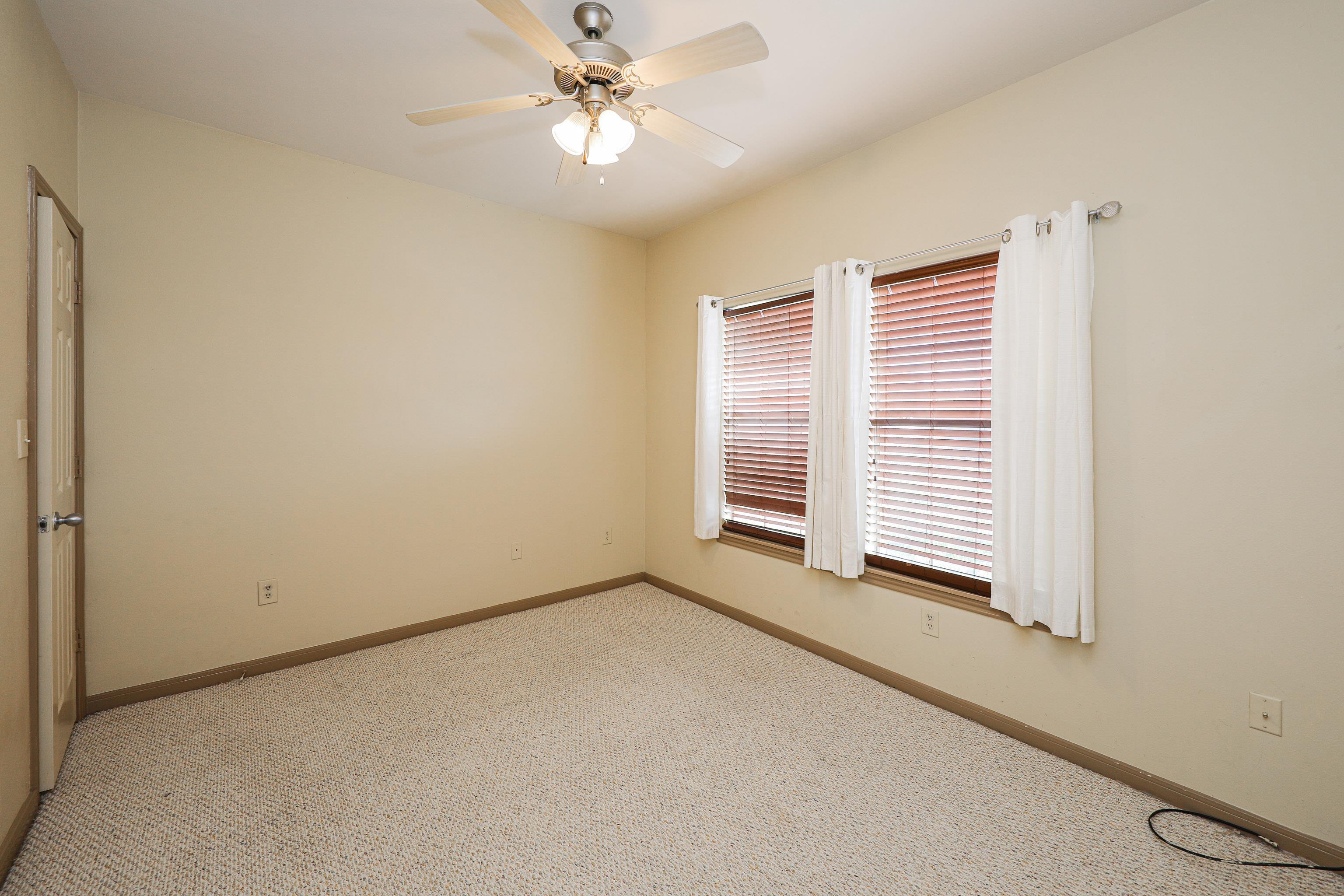 2445 Monarch Dr Unit: 202