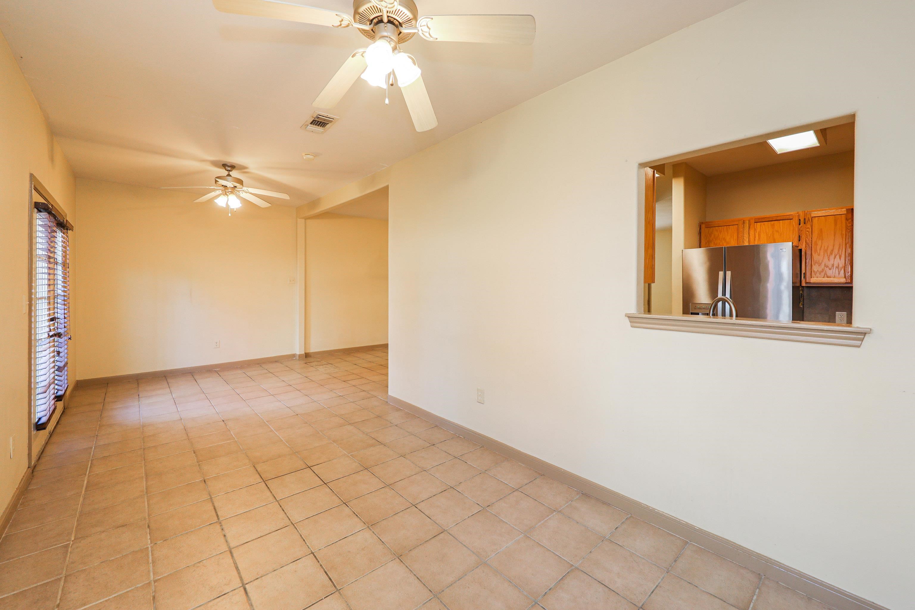 2445 Monarch Dr Unit: 202
