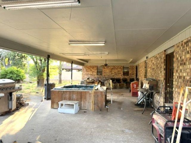 709 Graceland Dr