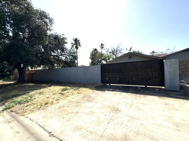 709 Graceland Dr
