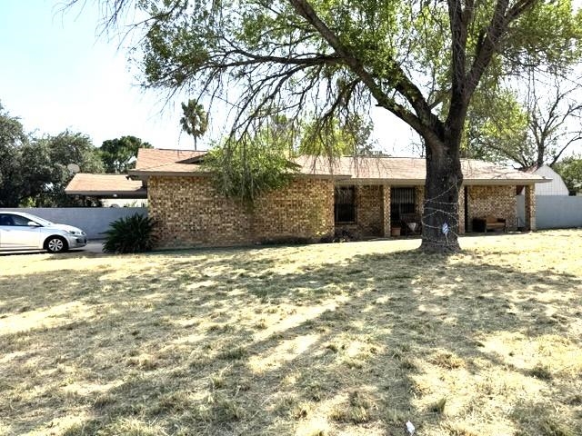 709 Graceland Dr