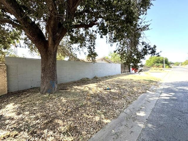 709 Graceland Dr