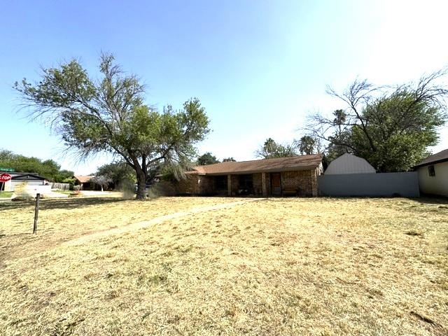 709 Graceland Dr