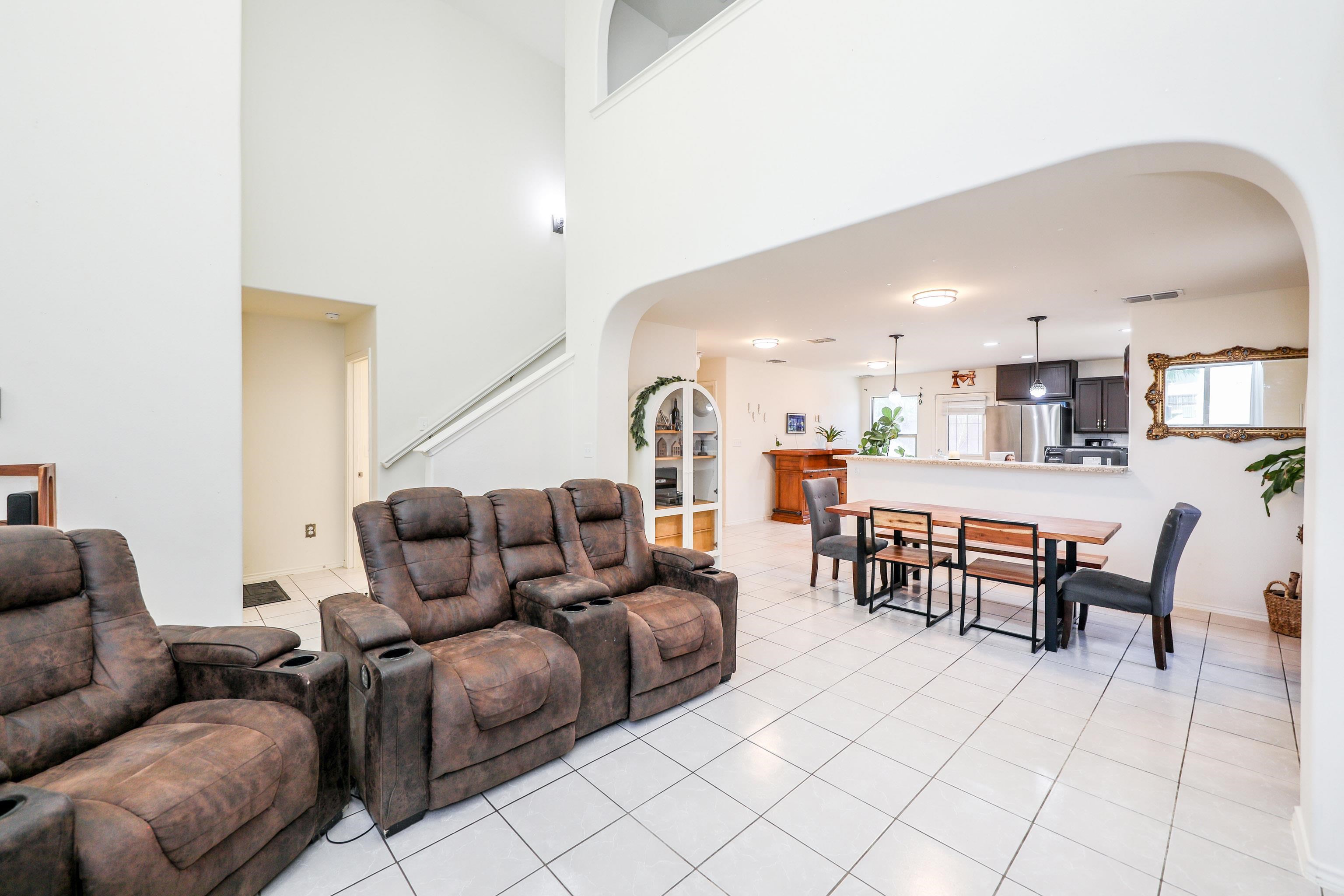 5531 Marble Falls St
