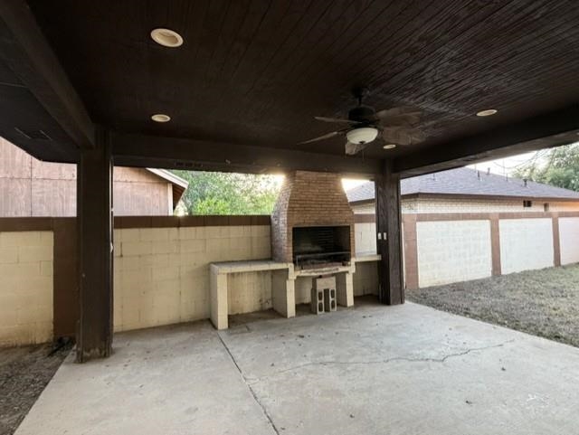 805 Prancer Rd