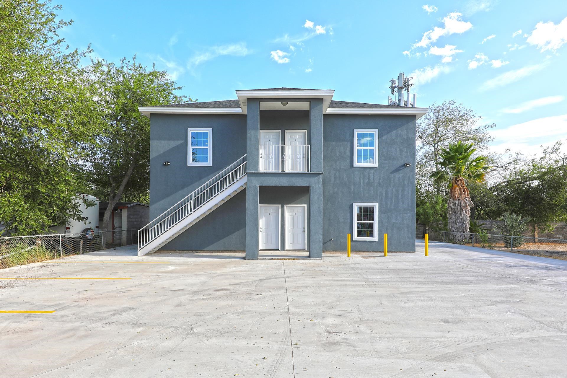 1215 Bustamante St Unit: 4