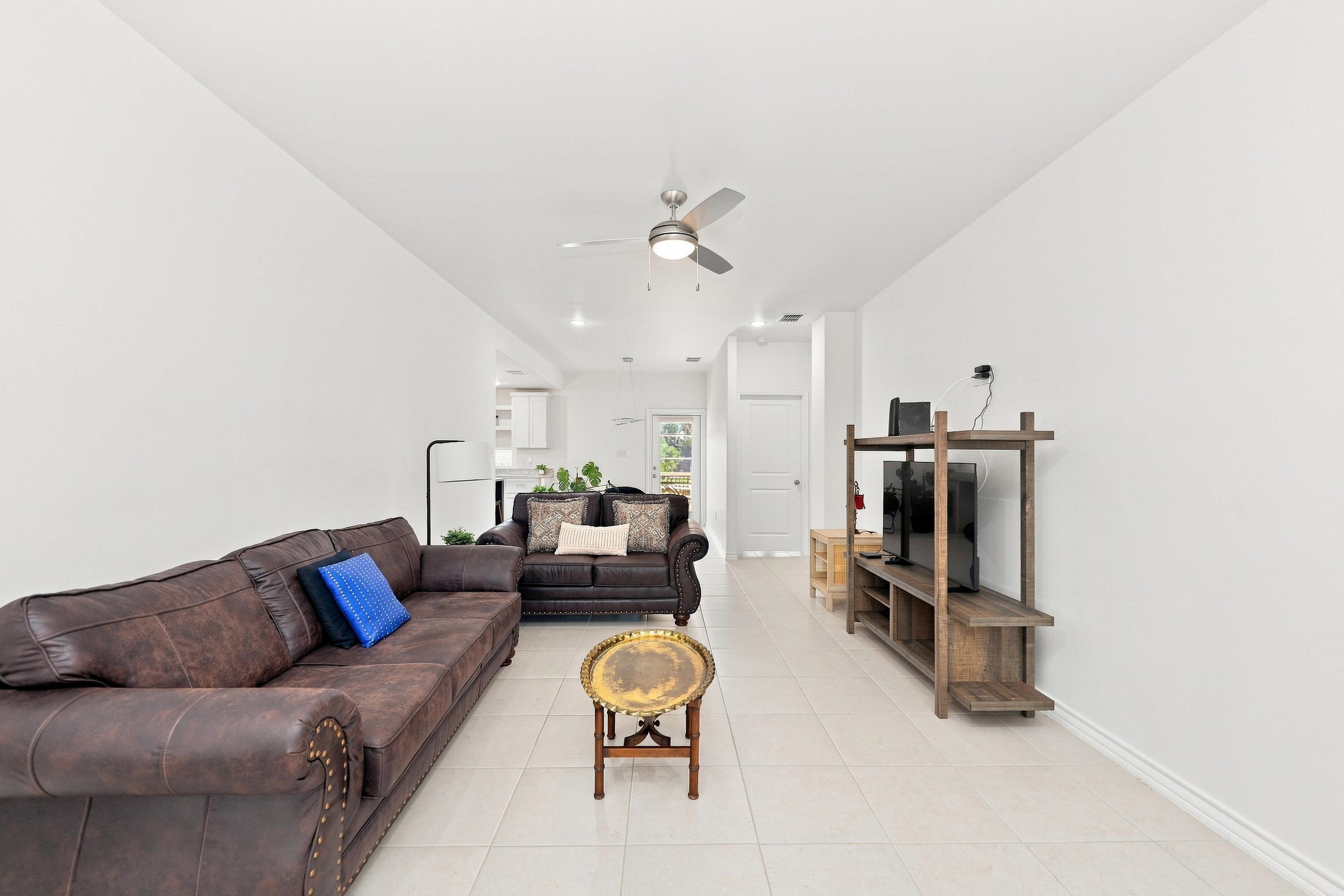 3616 Guaymas Ave