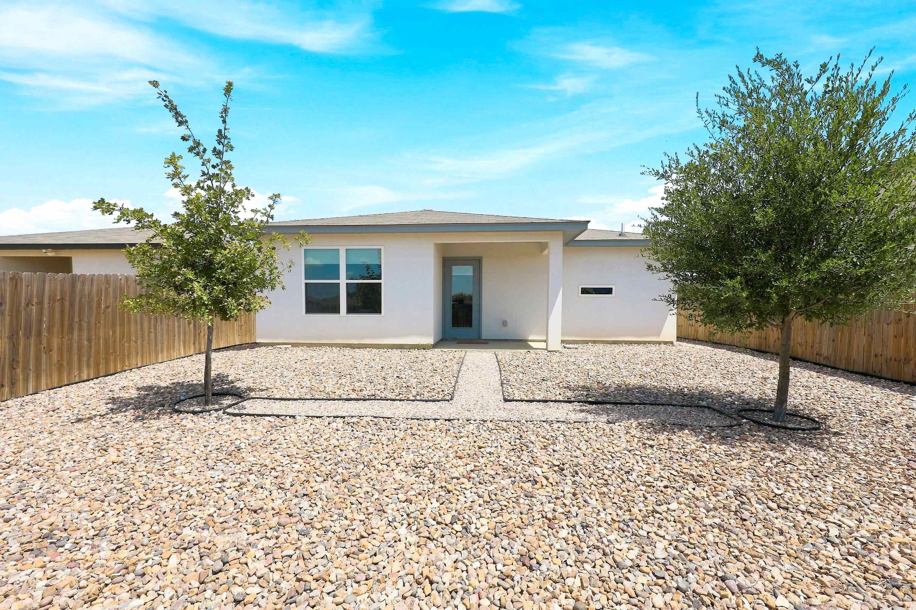 3616 Guaymas Ave