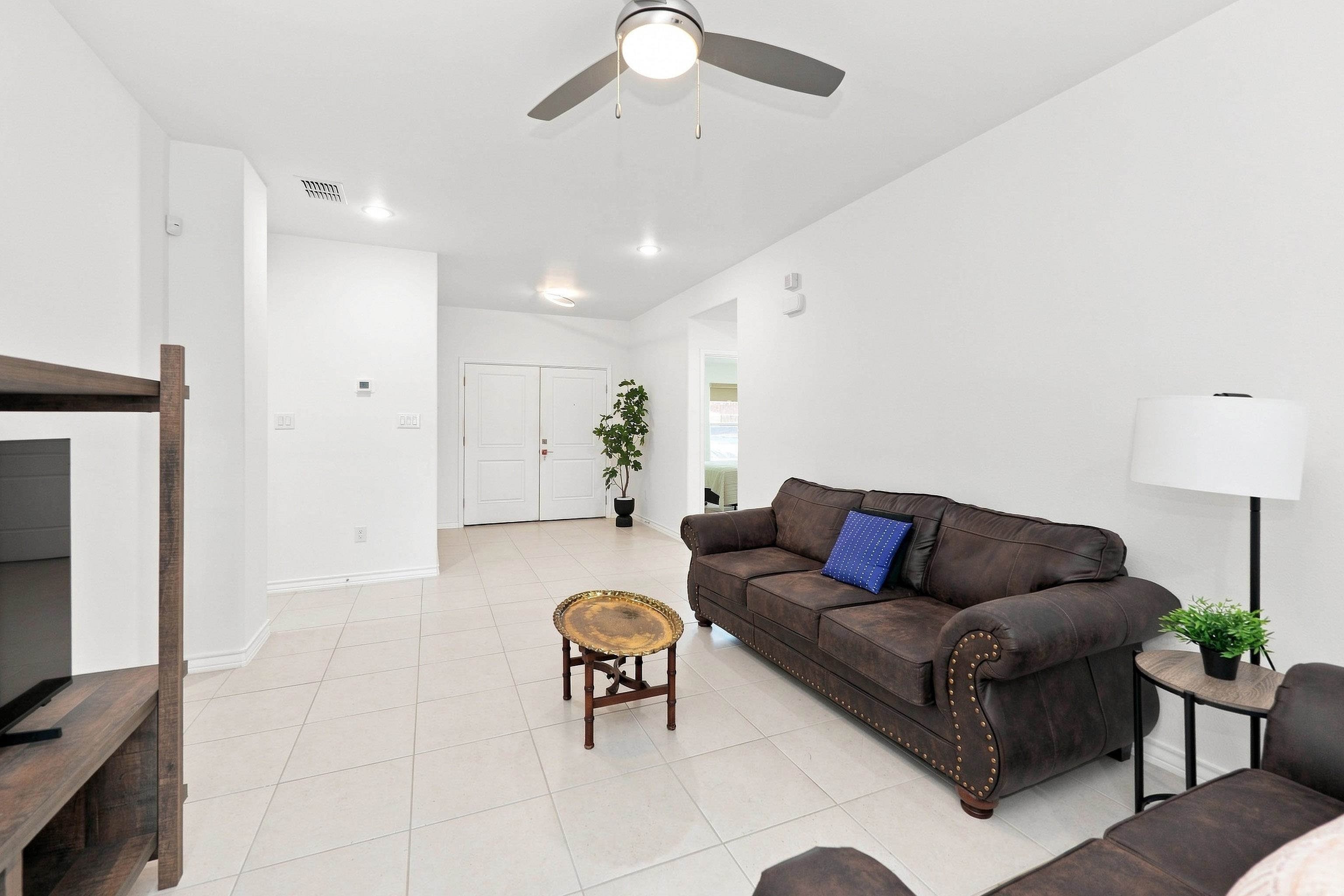3616 Guaymas Ave