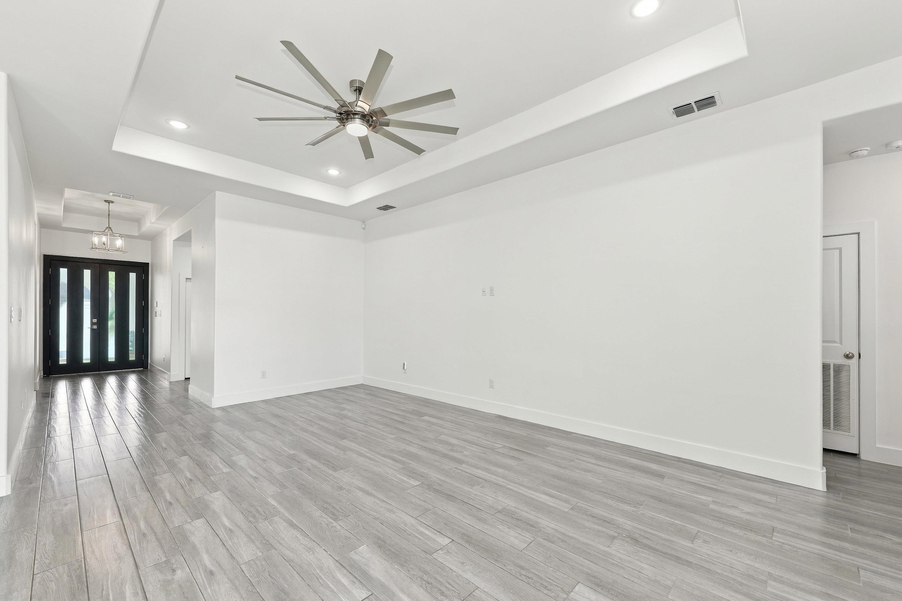 3822 Tahoe Dr.