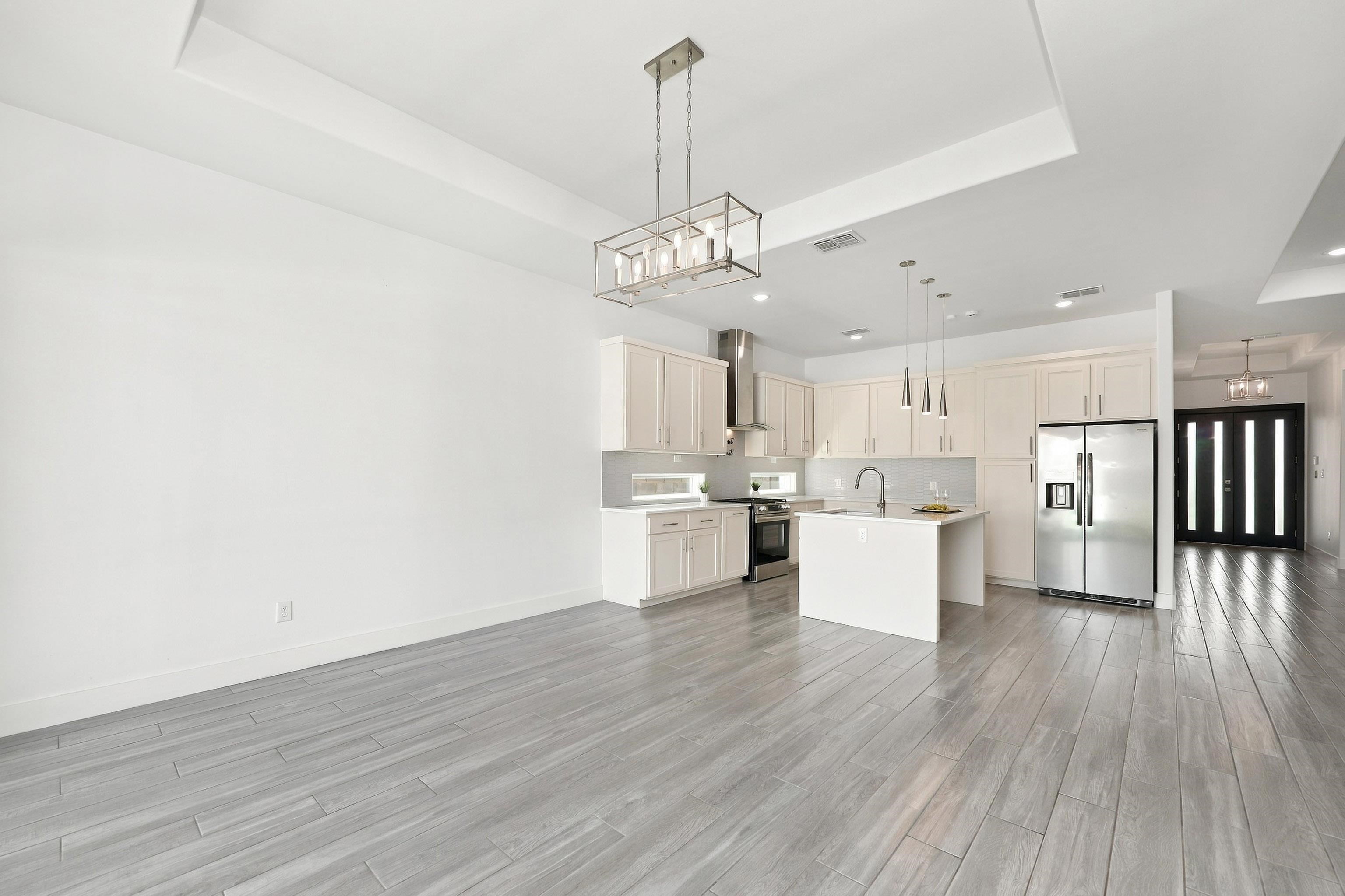 3822 Tahoe Dr.