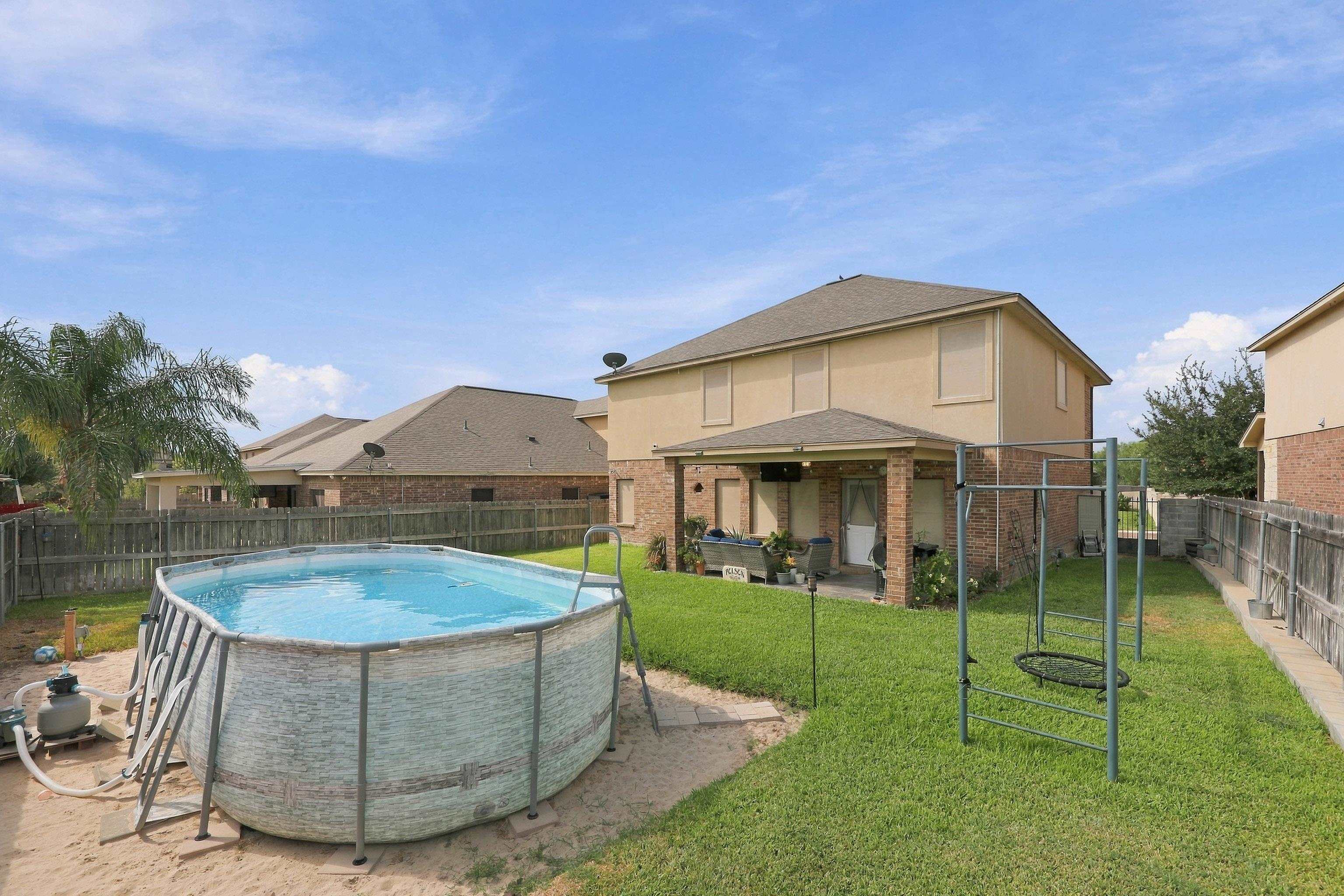 504 Silver Palm Dr