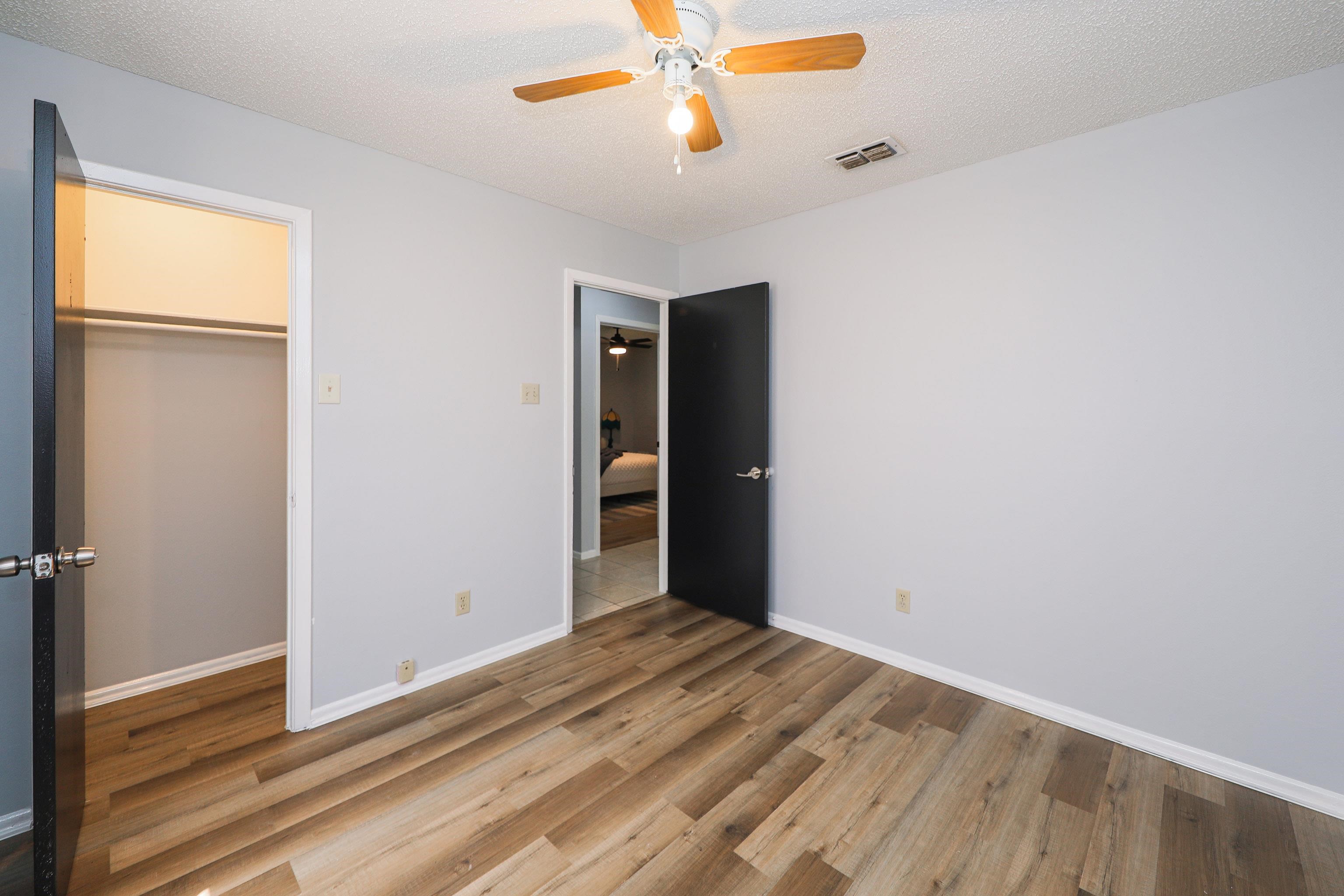 105 Hidden Ln