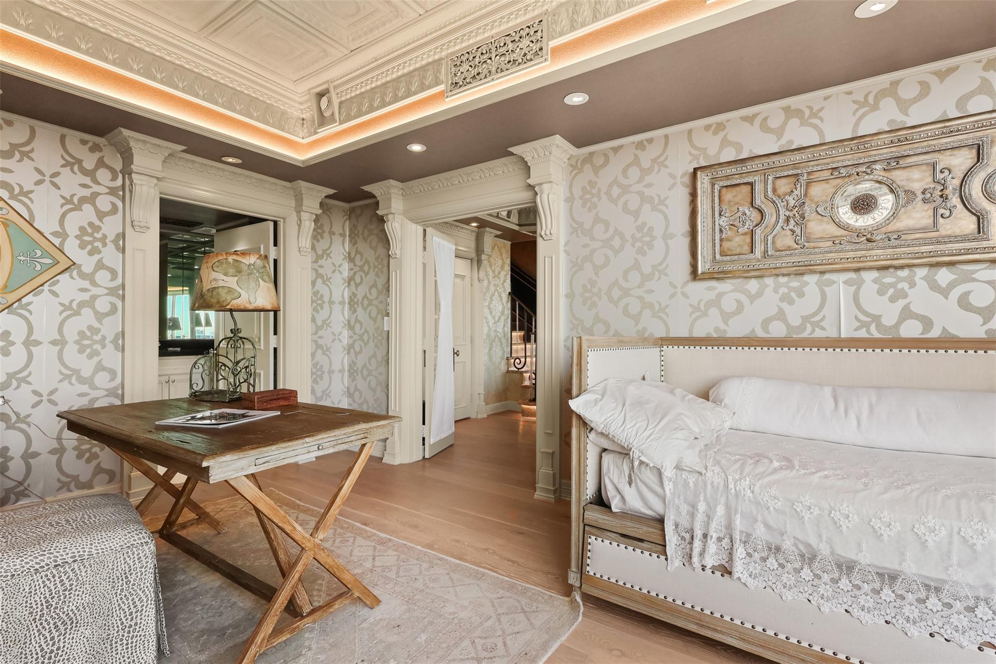 101 Westcott Street # 2001