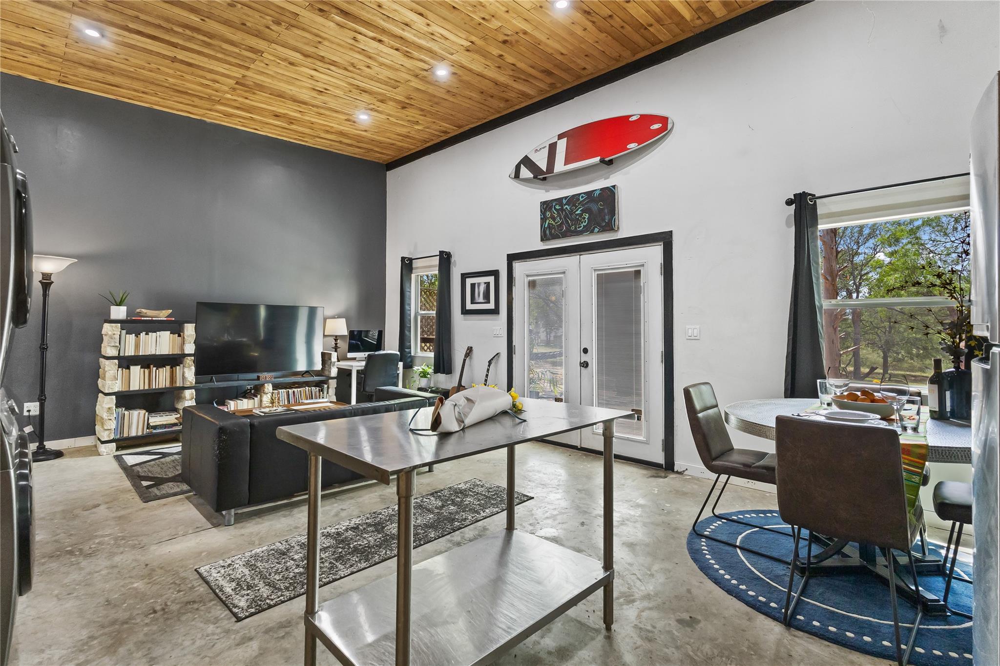 124 Valley Creek DR