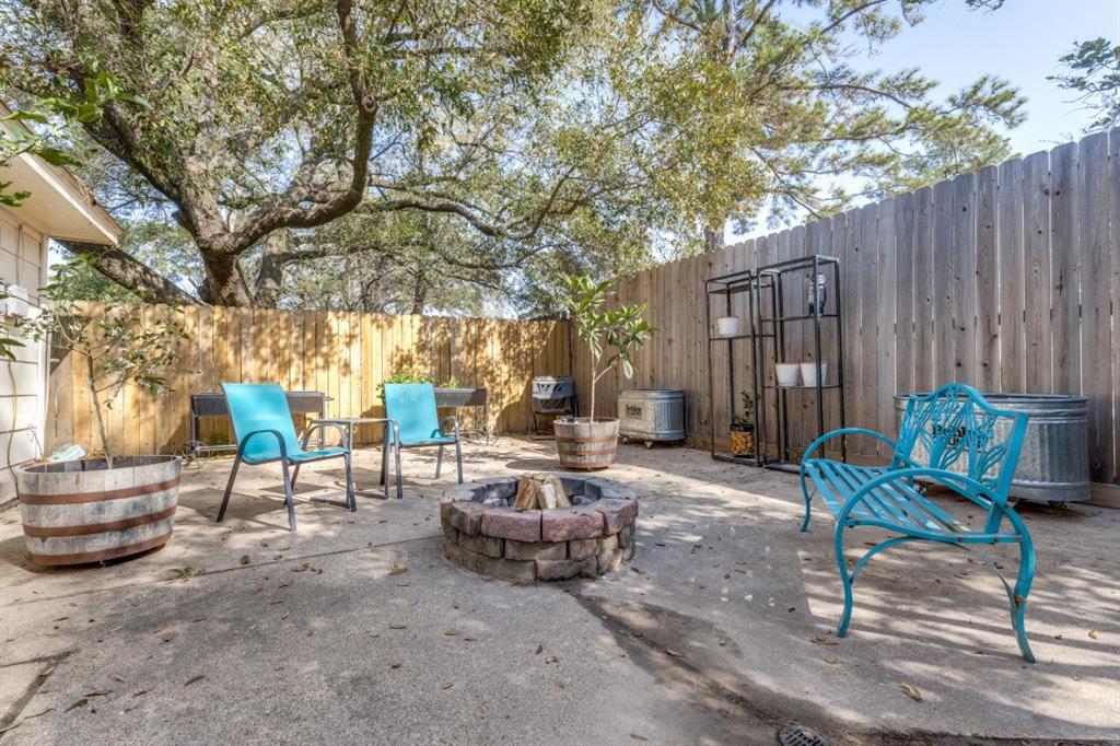 13702 Balmore Circle