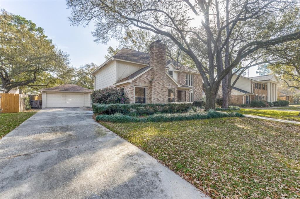 13702 Balmore Circle