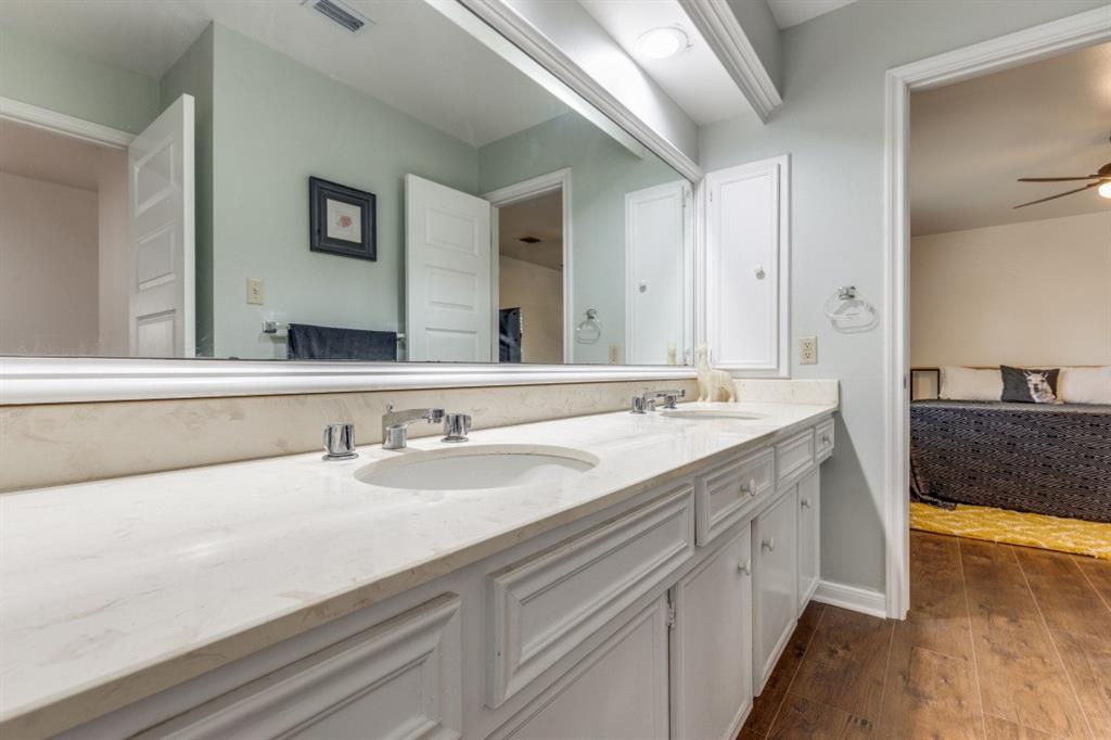 13702 Balmore Circle